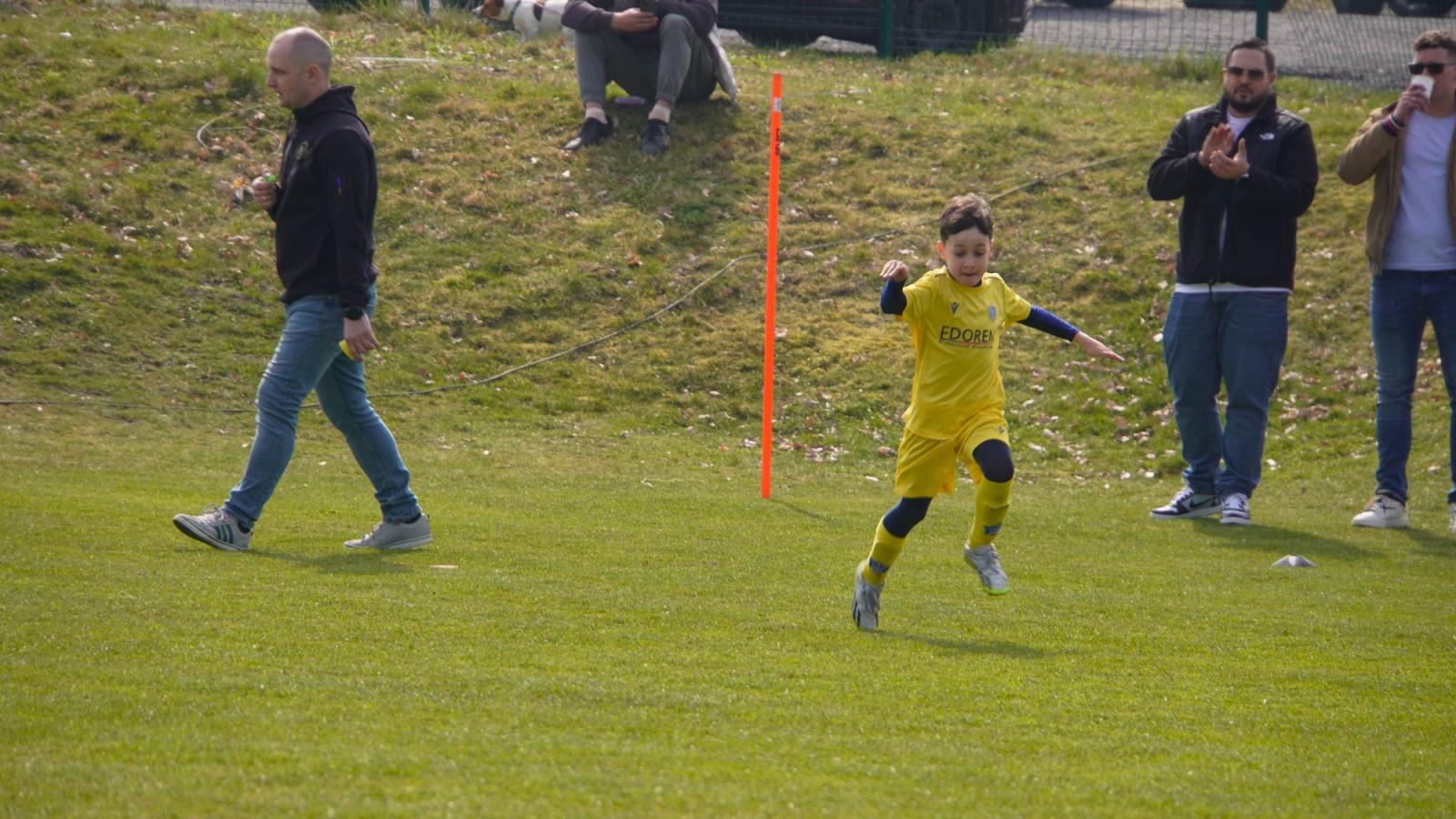 Zdjęcie w galerii na portalu naszraciborz.pl: Raszczyce Cup 2025. Piłkarska rywalizacja ponad pięciuset zawodników [FOTO] wiadomości z regionu