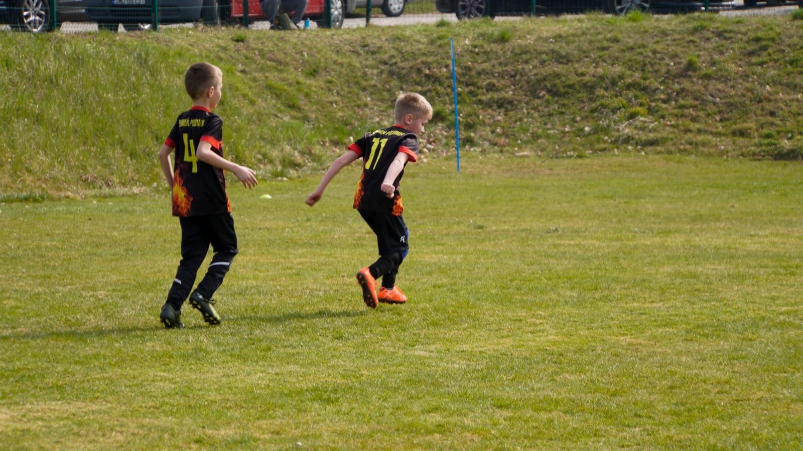 Zdjęcie w galerii na portalu naszraciborz.pl: Raszczyce Cup 2025. Piłkarska rywalizacja ponad pięciuset zawodników [FOTO] wiadomości z regionu