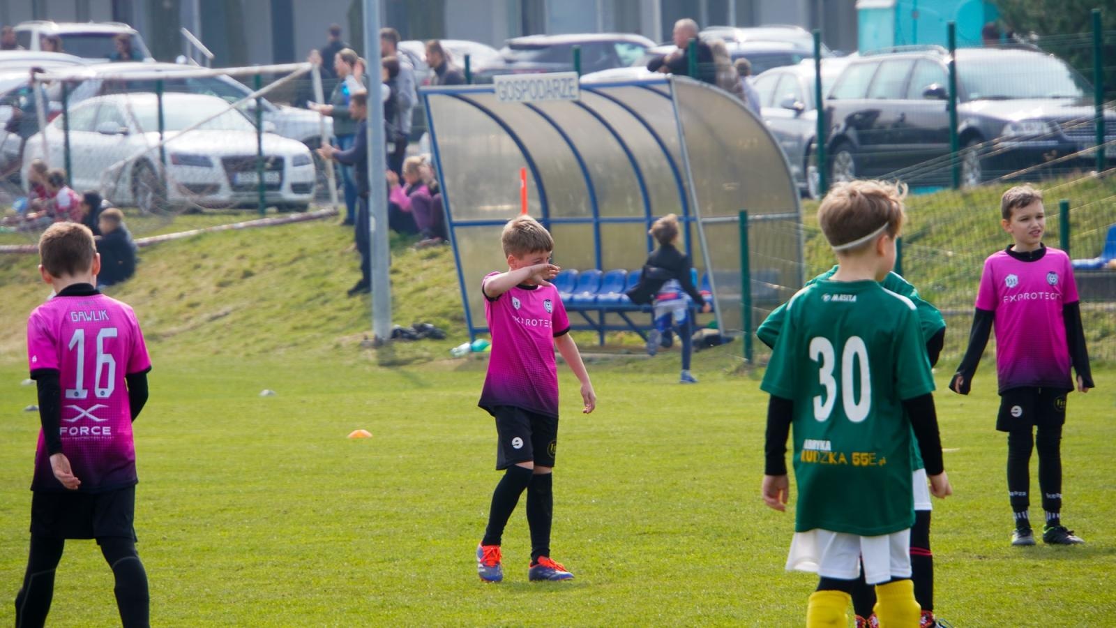 Zdjęcie w galerii na portalu naszraciborz.pl: Raszczyce Cup 2025. Piłkarska rywalizacja ponad pięciuset zawodników [FOTO] wiadomości z regionu