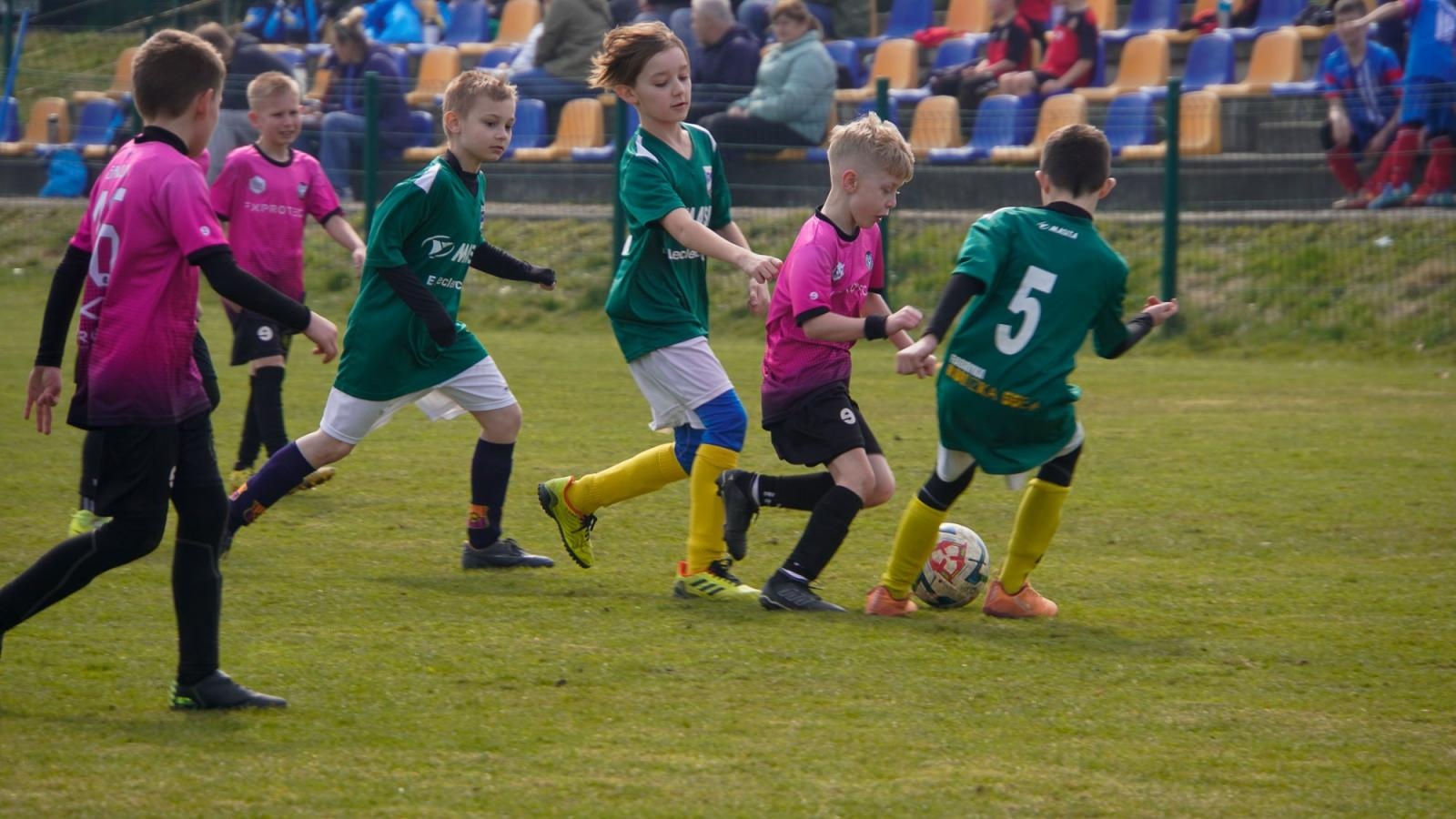 Zdjęcie w galerii na portalu naszraciborz.pl: Raszczyce Cup 2025. Piłkarska rywalizacja ponad pięciuset zawodników [FOTO] wiadomości z regionu