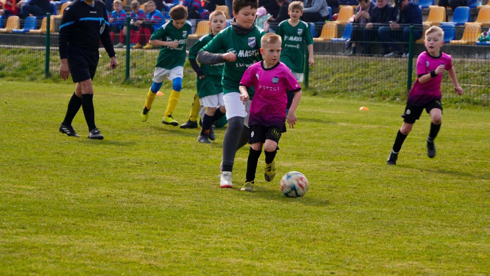 Zdjęcie w galerii na portalu naszraciborz.pl: Raszczyce Cup 2025. Piłkarska rywalizacja ponad pięciuset zawodników [FOTO] wiadomości z regionu