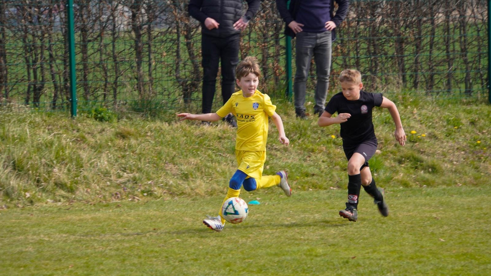 Zdjęcie w galerii na portalu naszraciborz.pl: Raszczyce Cup 2025. Piłkarska rywalizacja ponad pięciuset zawodników [FOTO] wiadomości z regionu