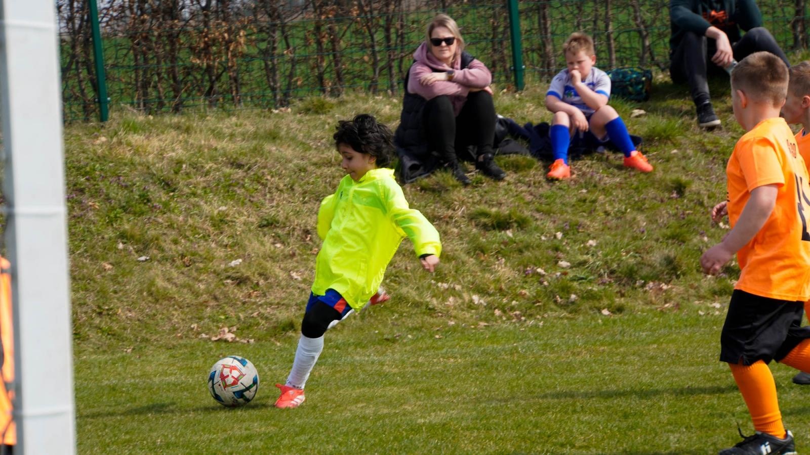 Zdjęcie w galerii na portalu naszraciborz.pl: Raszczyce Cup 2025. Piłkarska rywalizacja ponad pięciuset zawodników [FOTO] wiadomości z regionu