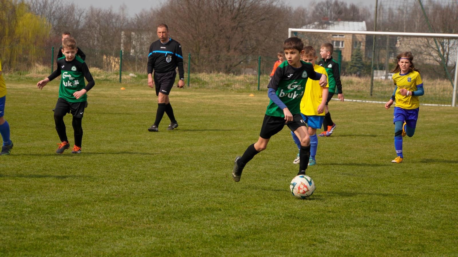 Zdjęcie w galerii na portalu naszraciborz.pl: Raszczyce Cup 2025. Piłkarska rywalizacja ponad pięciuset zawodników [FOTO] wiadomości z regionu