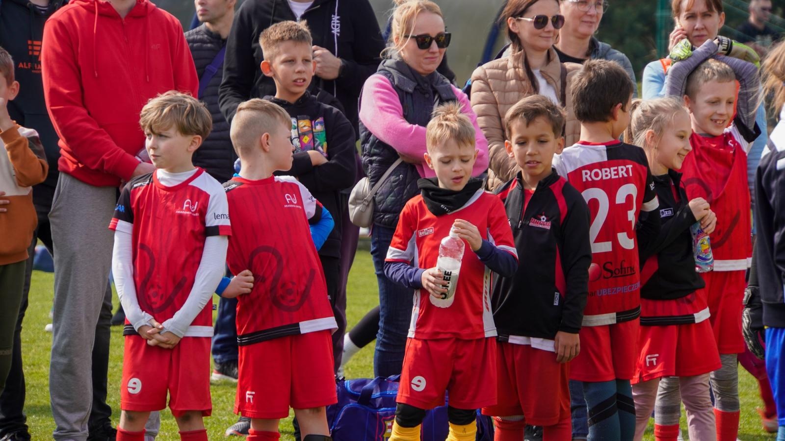 Zdjęcie w galerii na portalu naszraciborz.pl: Raszczyce Cup 2025. Piłkarska rywalizacja ponad pięciuset zawodników [FOTO] wiadomości z regionu