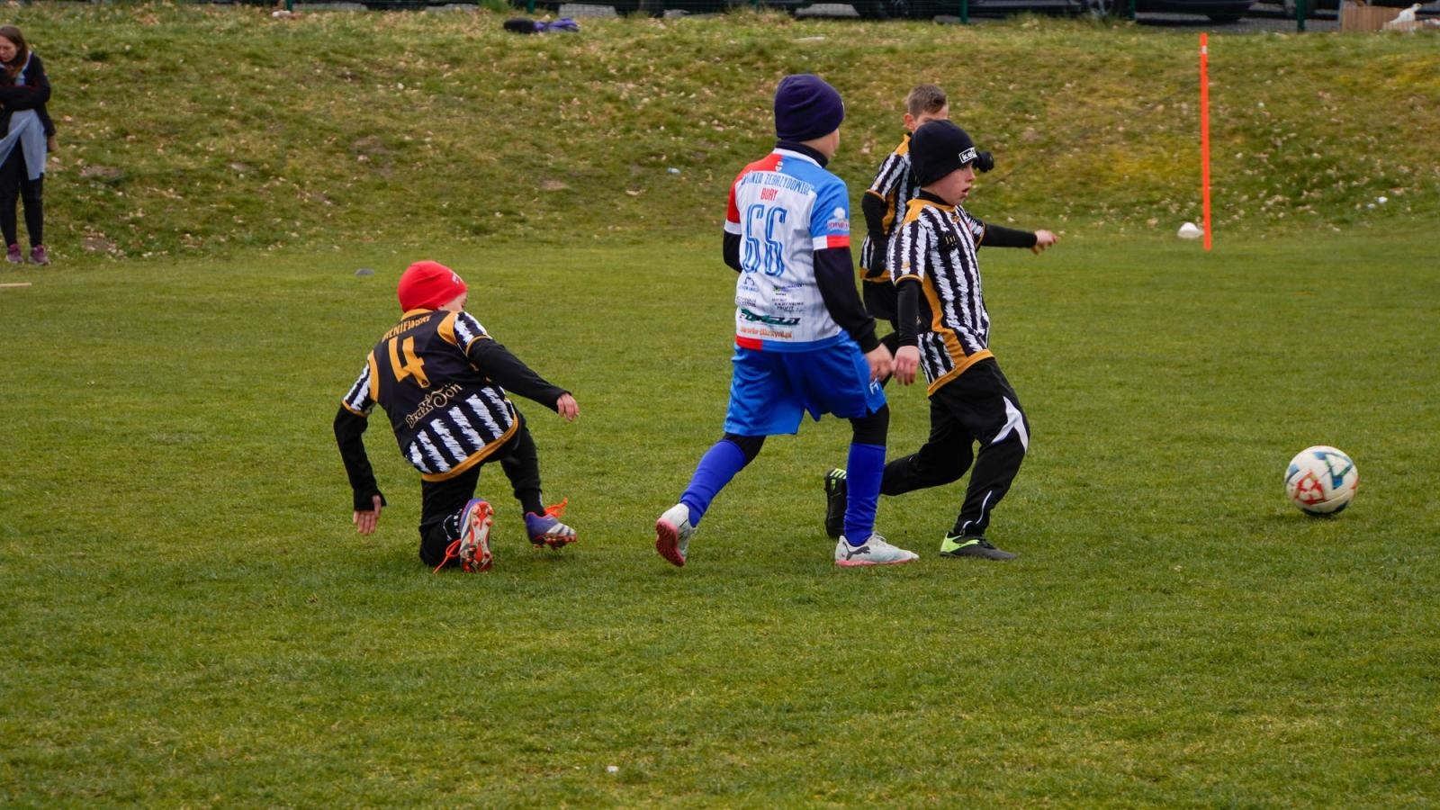 Zdjęcie w galerii na portalu naszraciborz.pl: Raszczyce Cup 2025. Piłkarska rywalizacja ponad pięciuset zawodników [FOTO] wiadomości z regionu