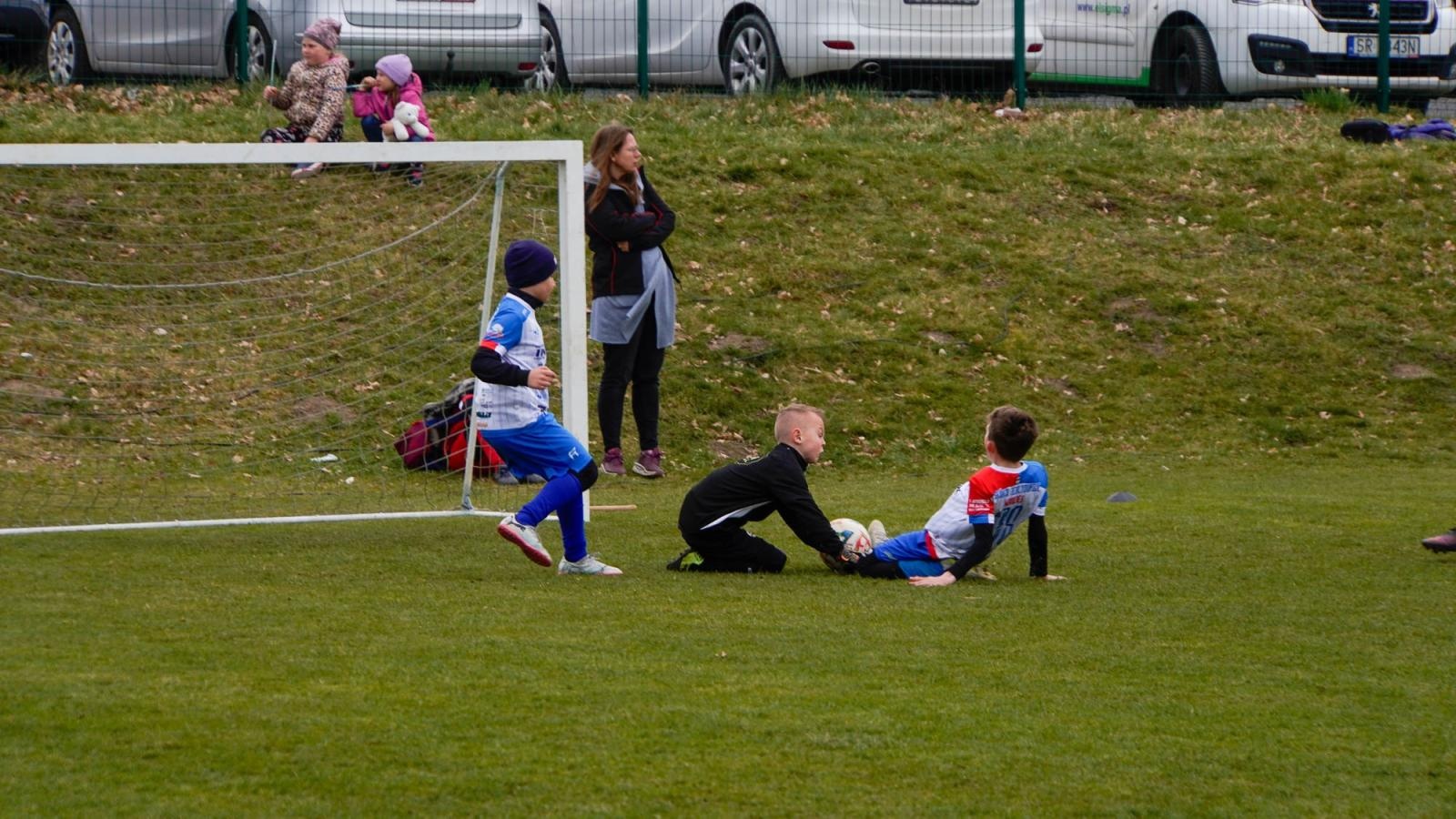 Zdjęcie w galerii na portalu naszraciborz.pl: Raszczyce Cup 2025. Piłkarska rywalizacja ponad pięciuset zawodników [FOTO] wiadomości z regionu