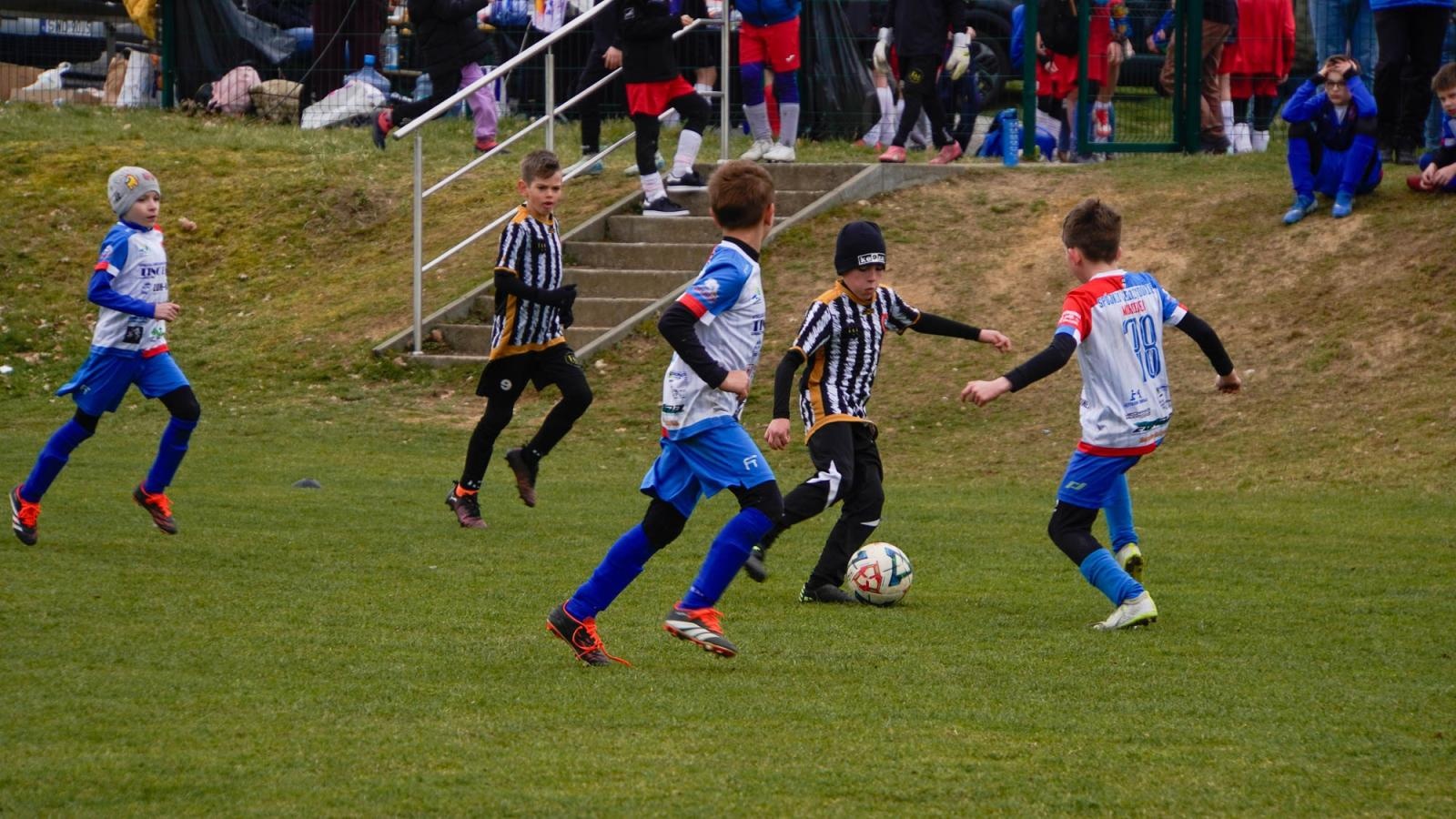 Zdjęcie w galerii na portalu naszraciborz.pl: Raszczyce Cup 2025. Piłkarska rywalizacja ponad pięciuset zawodników [FOTO] wiadomości z regionu