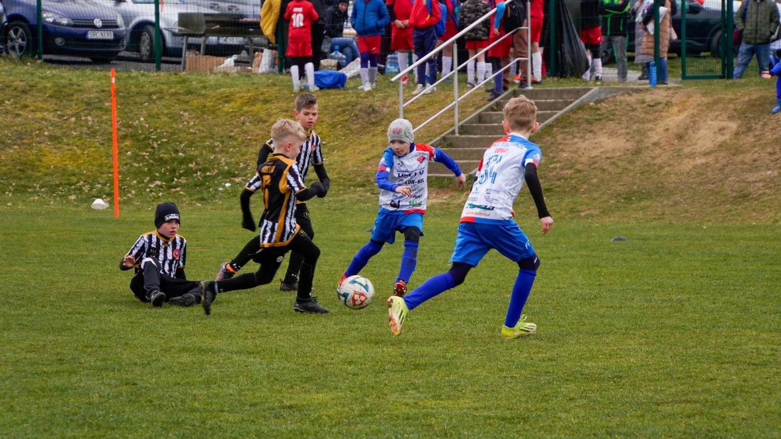 Zdjęcie w galerii na portalu naszraciborz.pl: Raszczyce Cup 2025. Piłkarska rywalizacja ponad pięciuset zawodników [FOTO] wiadomości z regionu