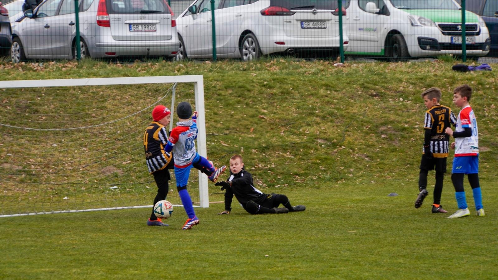 Zdjęcie w galerii na portalu naszraciborz.pl: Raszczyce Cup 2025. Piłkarska rywalizacja ponad pięciuset zawodników [FOTO] wiadomości z regionu