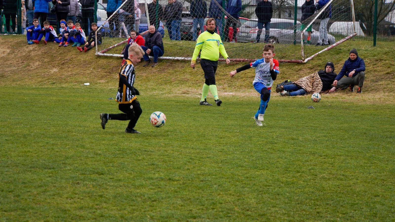 Zdjęcie w galerii na portalu naszraciborz.pl: Raszczyce Cup 2025. Piłkarska rywalizacja ponad pięciuset zawodników [FOTO] wiadomości z regionu