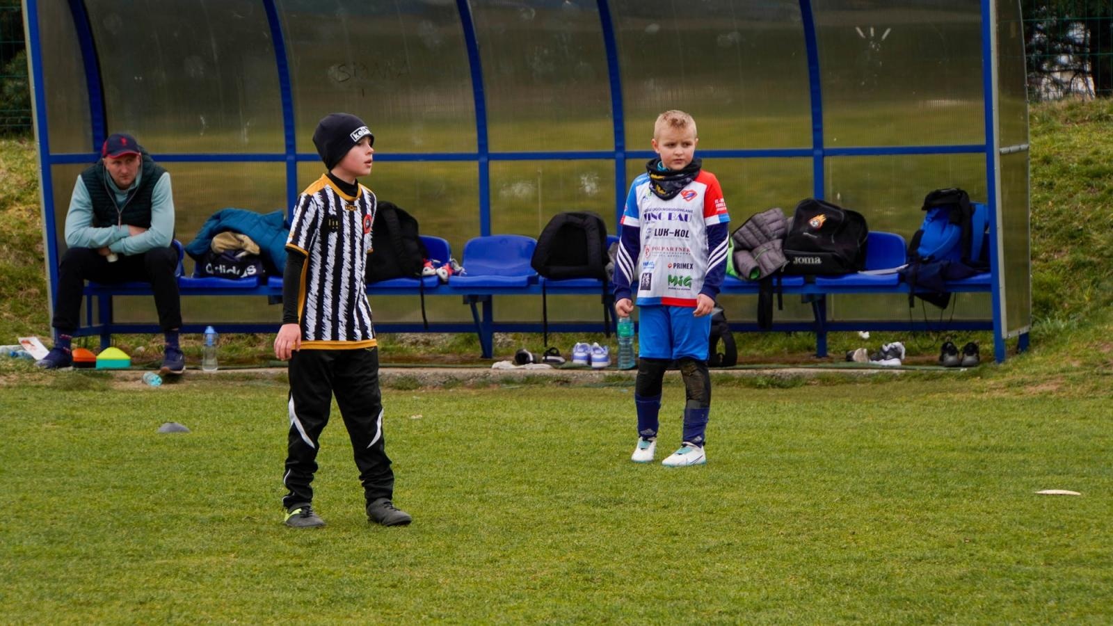Zdjęcie w galerii na portalu naszraciborz.pl: Raszczyce Cup 2025. Piłkarska rywalizacja ponad pięciuset zawodników [FOTO] wiadomości z regionu