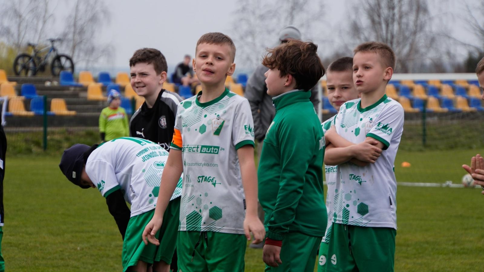 Zdjęcie w galerii na portalu naszraciborz.pl: Raszczyce Cup 2025. Piłkarska rywalizacja ponad pięciuset zawodników [FOTO] wiadomości z regionu