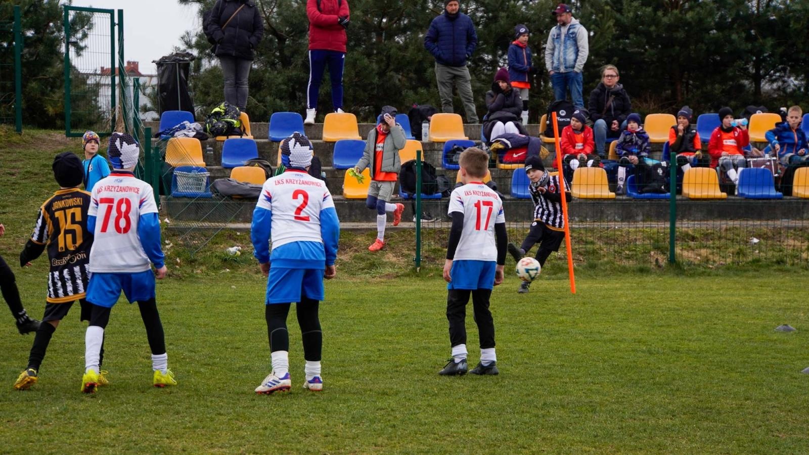 Zdjęcie w galerii na portalu naszraciborz.pl: Raszczyce Cup 2025. Piłkarska rywalizacja ponad pięciuset zawodników [FOTO] wiadomości z regionu