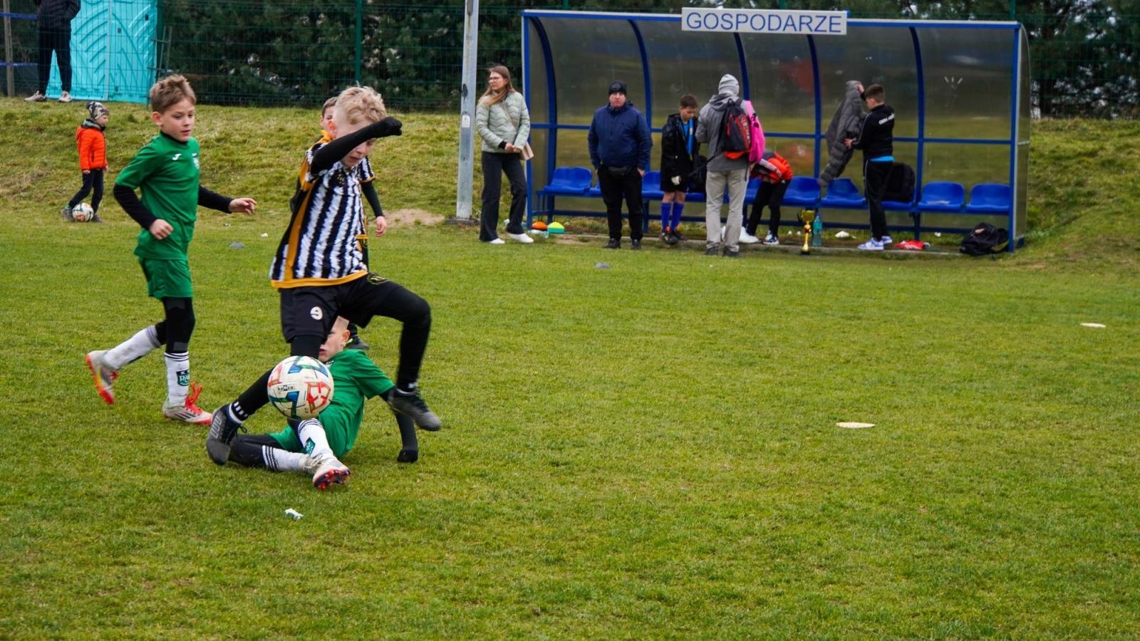 Zdjęcie w galerii na portalu naszraciborz.pl: Raszczyce Cup 2025. Piłkarska rywalizacja ponad pięciuset zawodników [FOTO] wiadomości z regionu