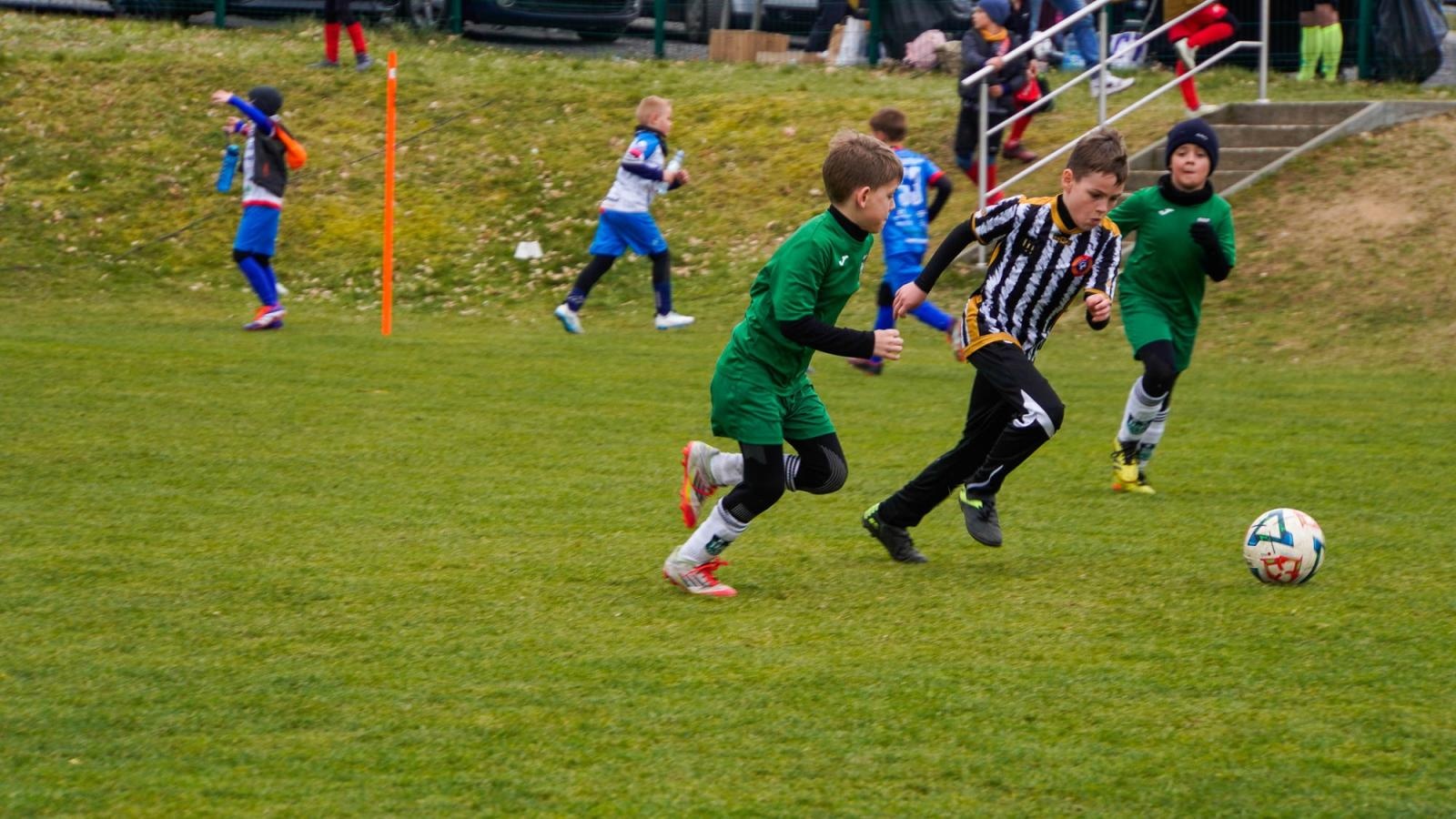 Zdjęcie w galerii na portalu naszraciborz.pl: Raszczyce Cup 2025. Piłkarska rywalizacja ponad pięciuset zawodników [FOTO] wiadomości z regionu