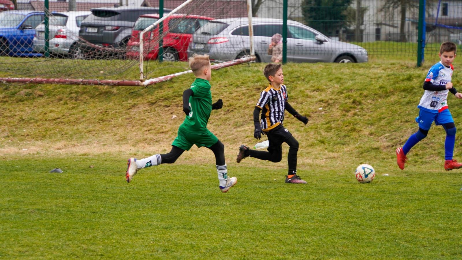 Zdjęcie w galerii na portalu naszraciborz.pl: Raszczyce Cup 2025. Piłkarska rywalizacja ponad pięciuset zawodników [FOTO] wiadomości z regionu