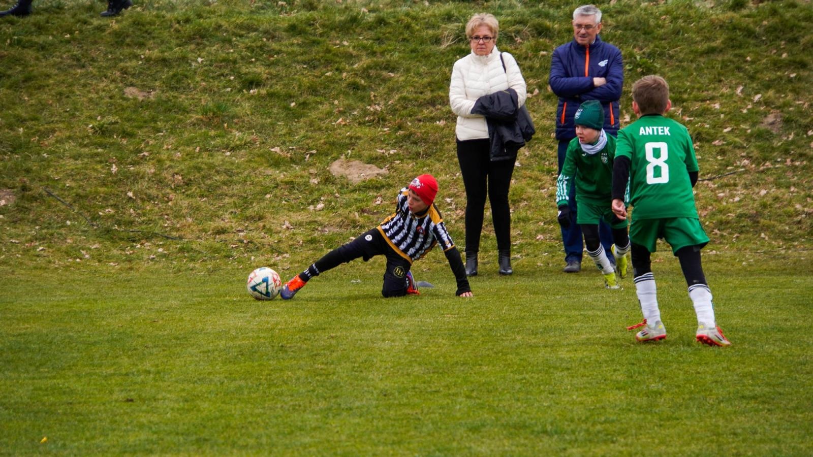 Zdjęcie w galerii na portalu naszraciborz.pl: Raszczyce Cup 2025. Piłkarska rywalizacja ponad pięciuset zawodników [FOTO] wiadomości z regionu