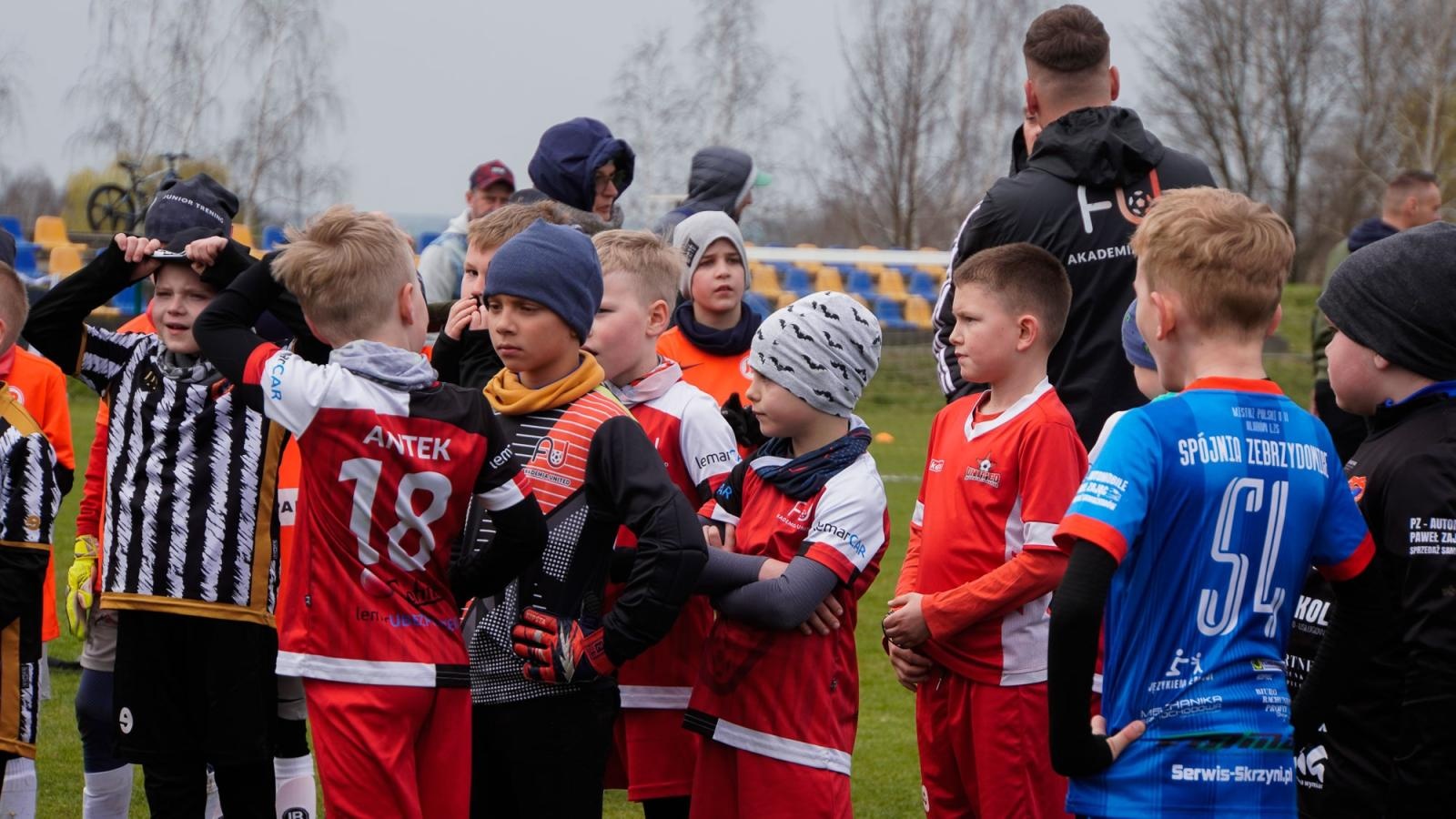 Zdjęcie w galerii na portalu naszraciborz.pl: Raszczyce Cup 2025. Piłkarska rywalizacja ponad pięciuset zawodników [FOTO] wiadomości z regionu