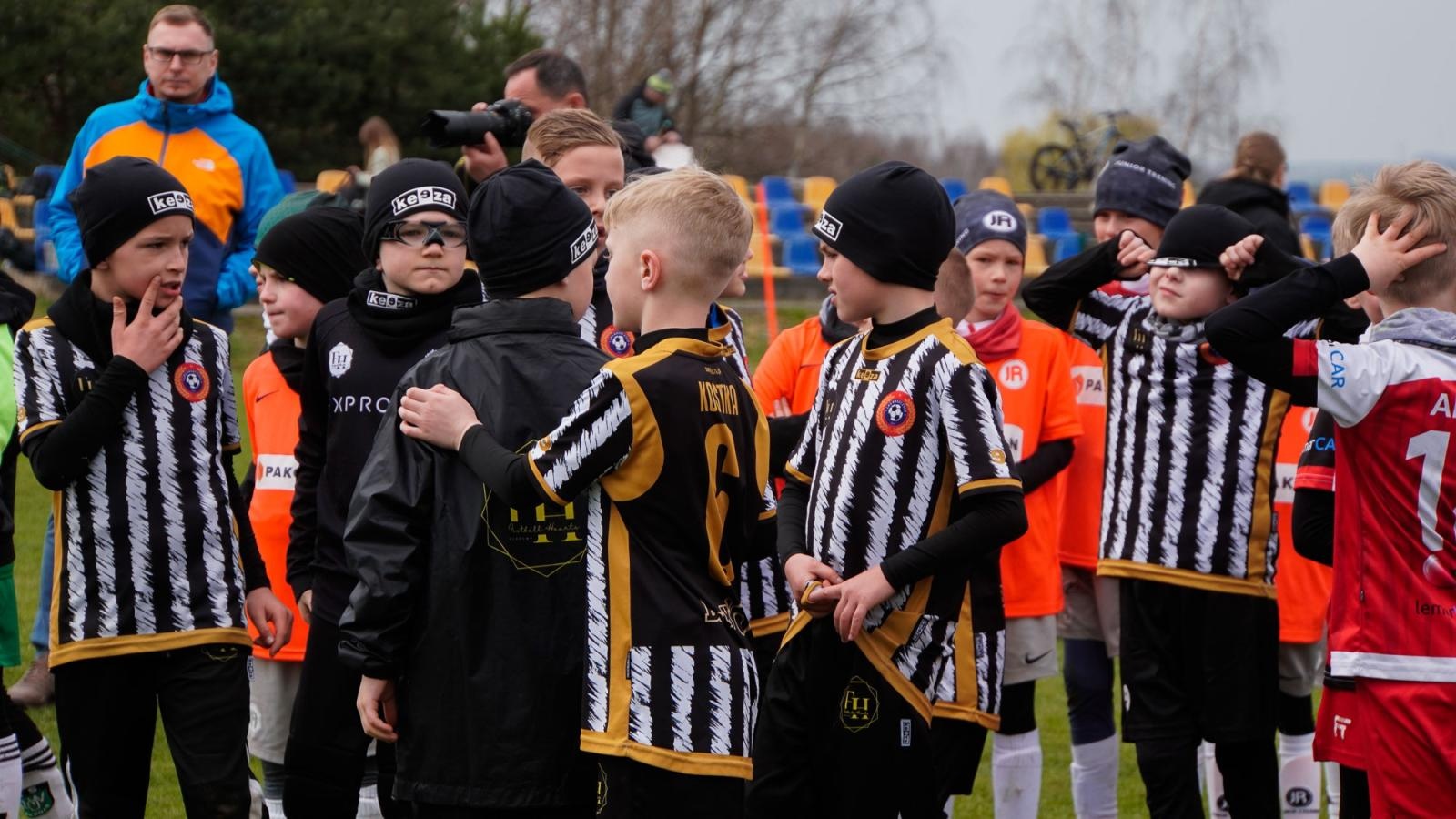 Zdjęcie w galerii na portalu naszraciborz.pl: Raszczyce Cup 2025. Piłkarska rywalizacja ponad pięciuset zawodników [FOTO] wiadomości z regionu