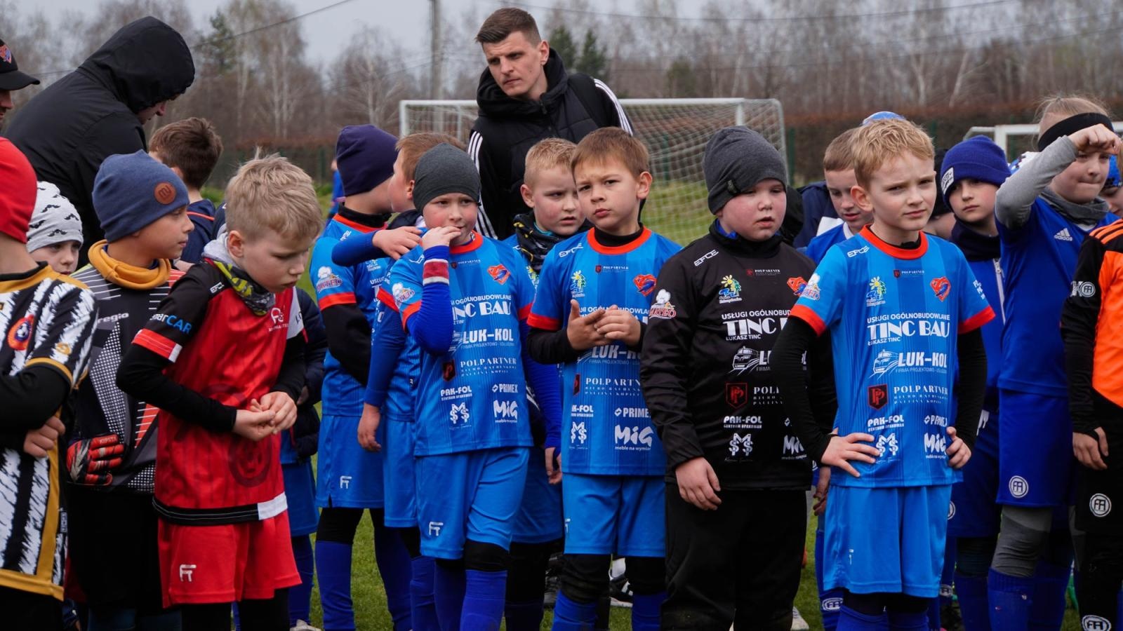 Zdjęcie w galerii na portalu naszraciborz.pl: Raszczyce Cup 2025. Piłkarska rywalizacja ponad pięciuset zawodników [FOTO] wiadomości z regionu
