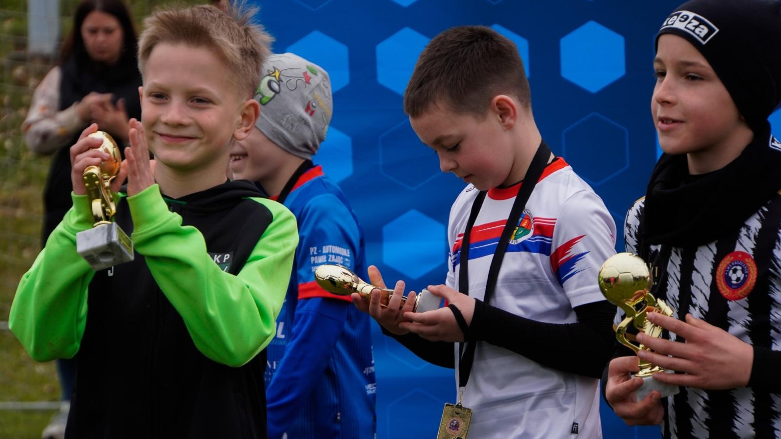 Zdjęcie w galerii na portalu naszraciborz.pl: Raszczyce Cup 2025. Piłkarska rywalizacja ponad pięciuset zawodników [FOTO] wiadomości z regionu