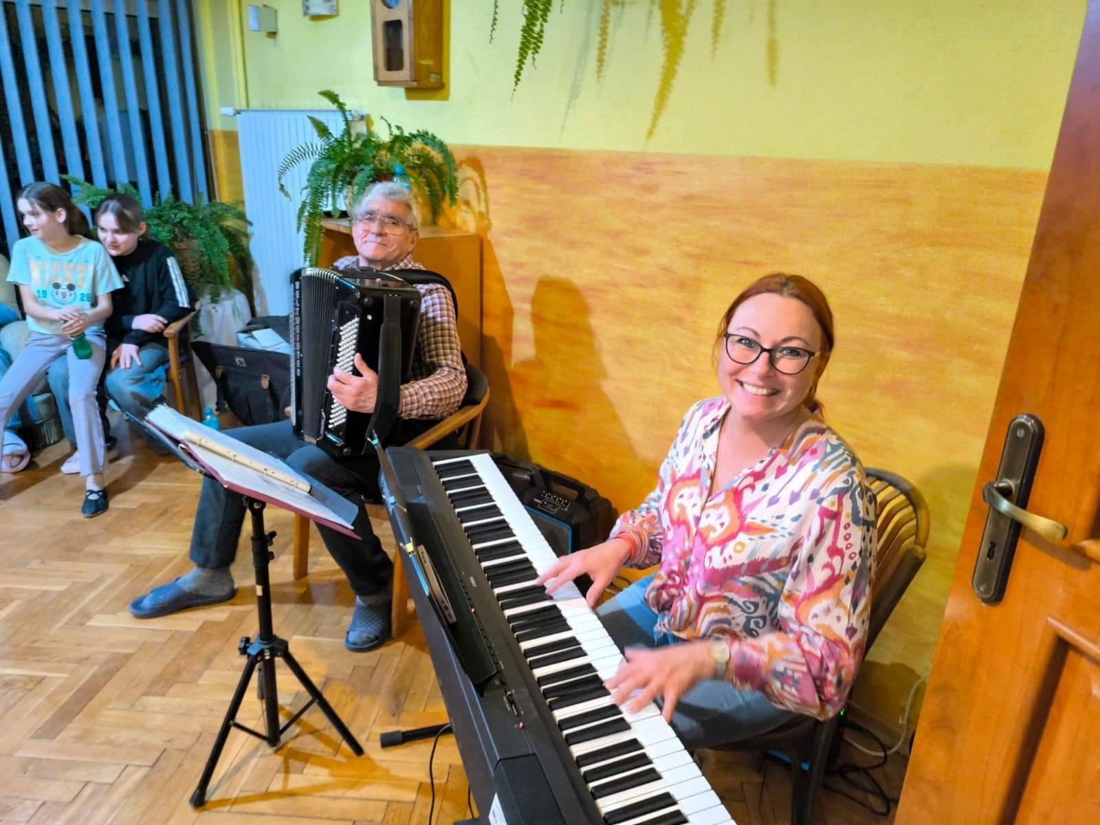 Zdjęcie w galerii na portalu naszraciborz.pl: Zespół Pieśni i Tańca Strzecha na integracyjnych warsztatach w Wiśle wiadomości z regionu