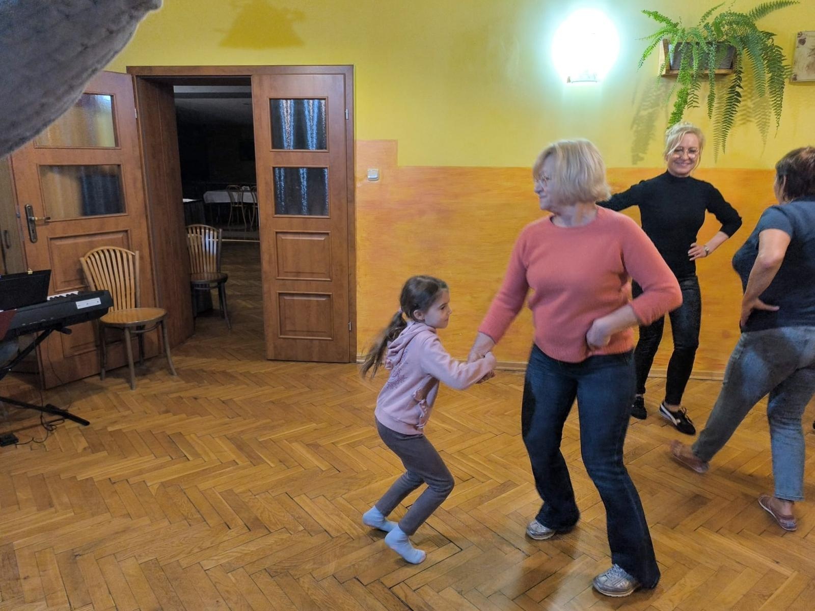 Zdjęcie w galerii na portalu naszraciborz.pl: Zespół Pieśni i Tańca Strzecha na integracyjnych warsztatach w Wiśle wiadomości z regionu