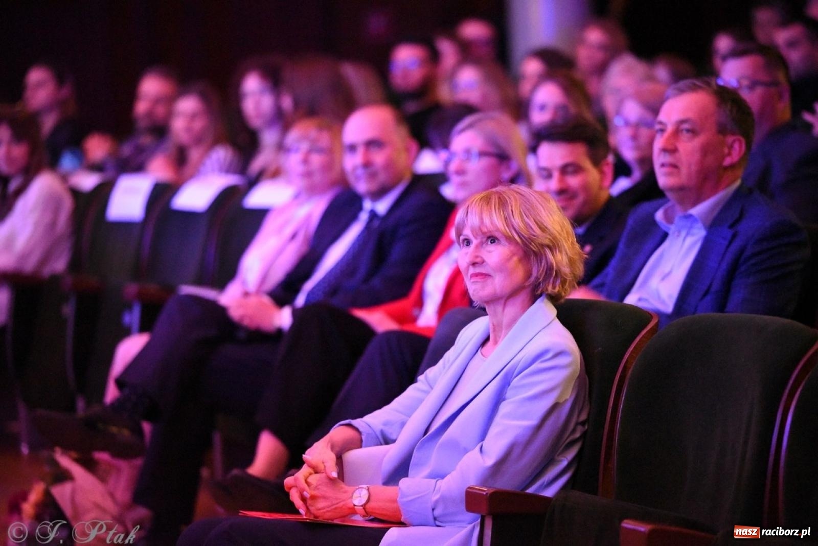 Zdjęcie w galerii na portalu naszraciborz.pl: 80 lat przedszkola w Brzeziu. Wzruszenia, wspomnienia i artystyczne talenty na scenie RCK [FOTO i WIDEO] wiadomości z regionu