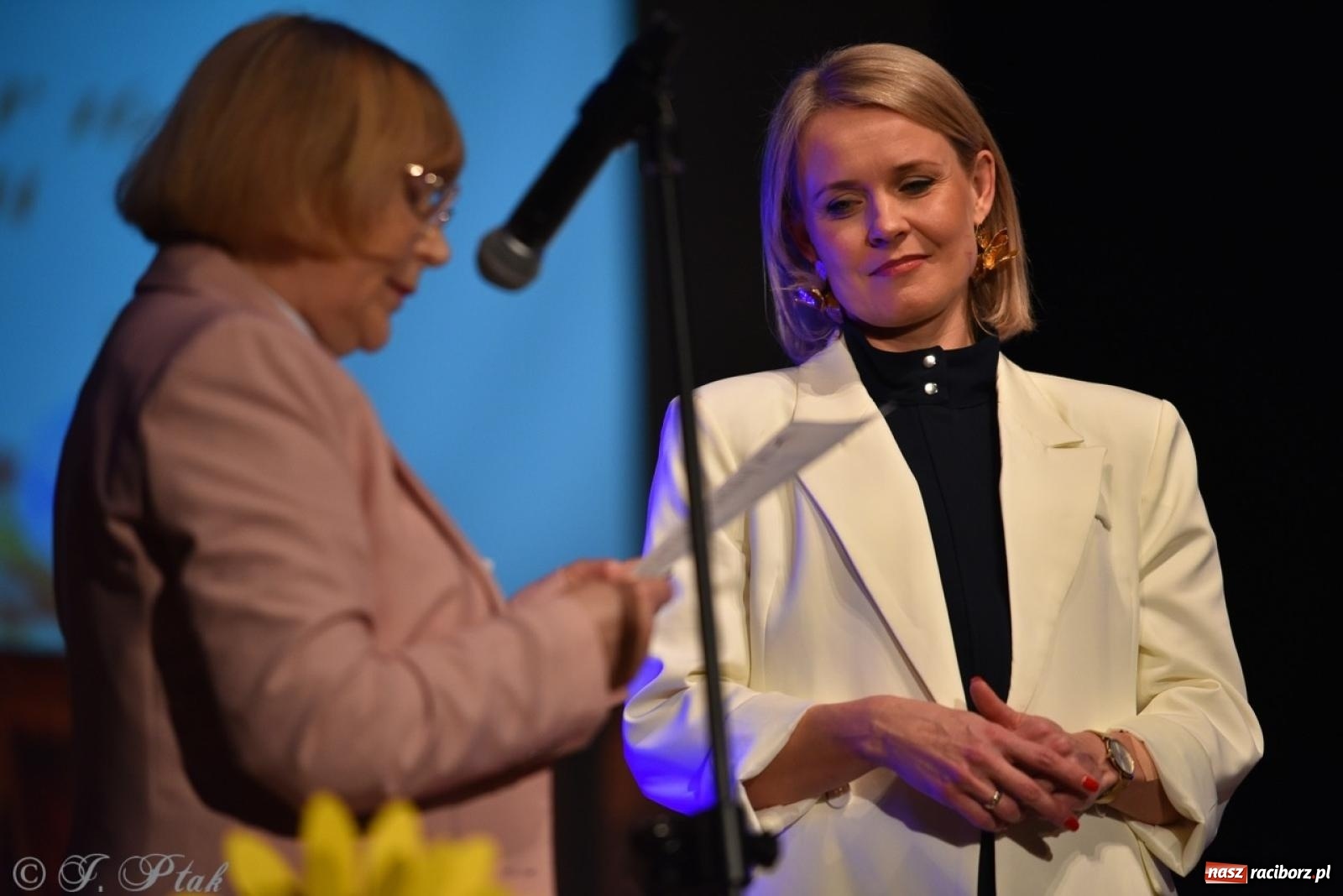 Zdjęcie w galerii na portalu naszraciborz.pl: 80 lat przedszkola w Brzeziu. Wzruszenia, wspomnienia i artystyczne talenty na scenie RCK [FOTO i WIDEO] wiadomości z regionu