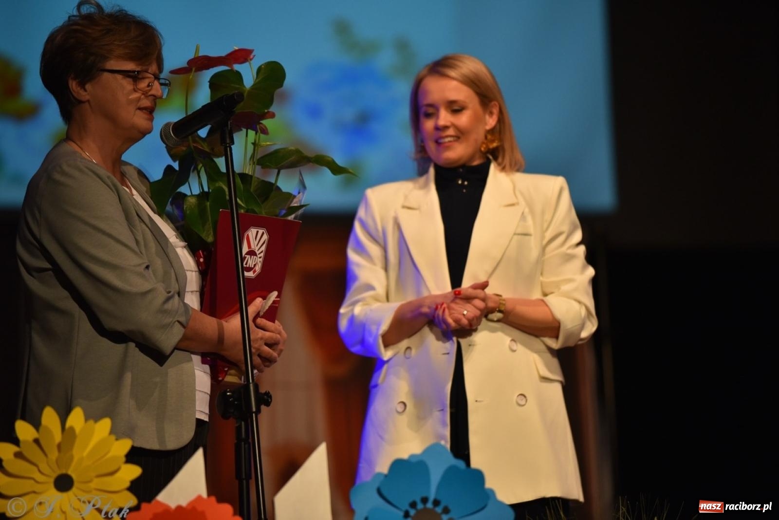 Zdjęcie w galerii na portalu naszraciborz.pl: 80 lat przedszkola w Brzeziu. Wzruszenia, wspomnienia i artystyczne talenty na scenie RCK [FOTO i WIDEO] wiadomości z regionu