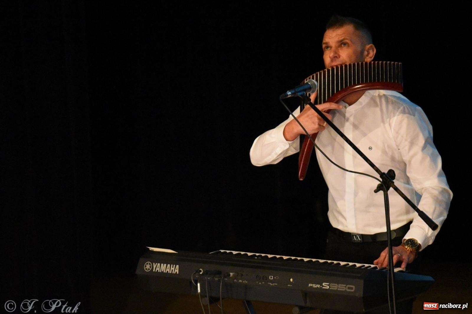 Zdjęcie w galerii na portalu naszraciborz.pl: 80 lat przedszkola w Brzeziu. Wzruszenia, wspomnienia i artystyczne talenty na scenie RCK [FOTO i WIDEO] wiadomości z regionu