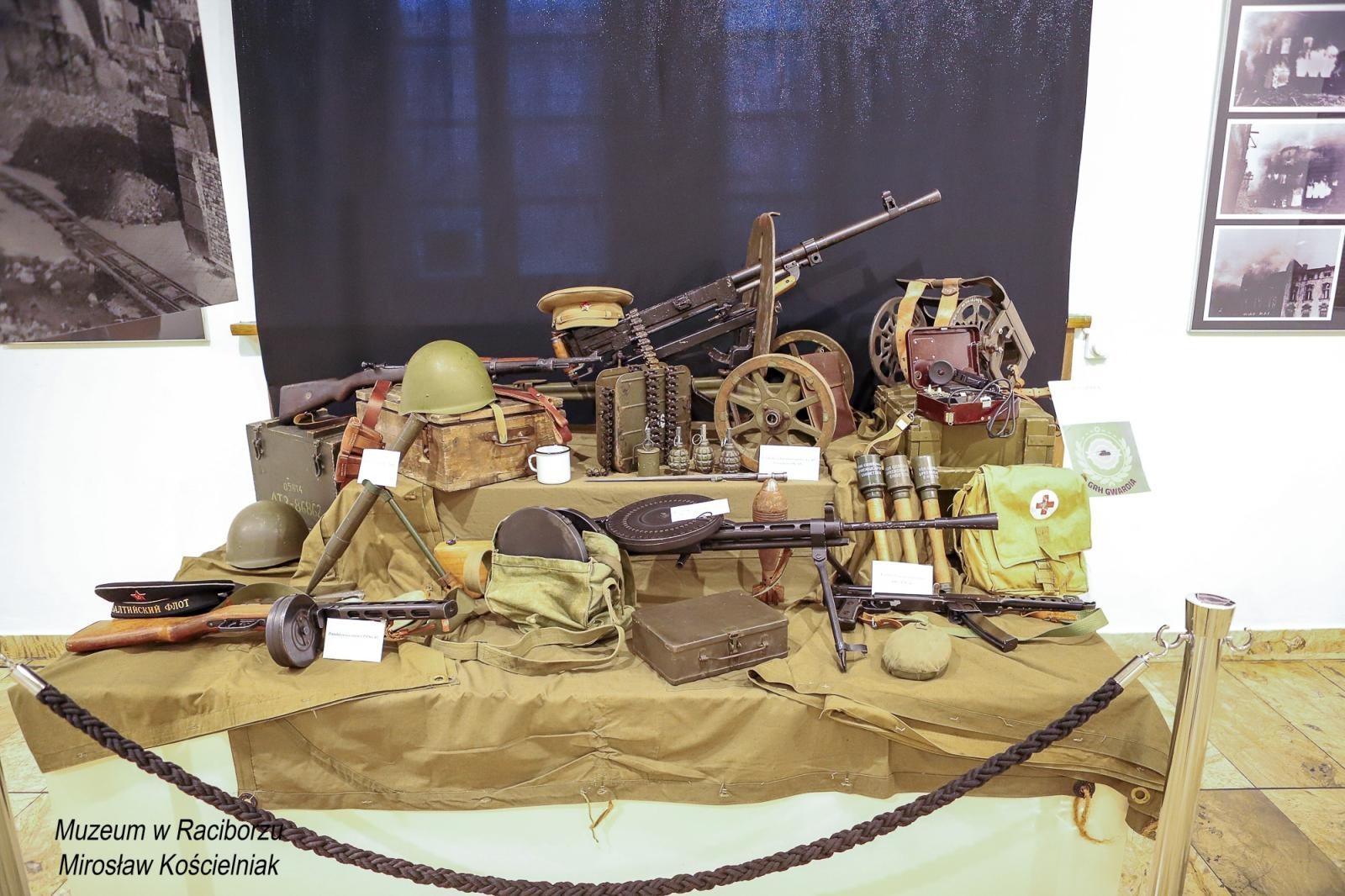 Zdjęcie w galerii na portalu naszraciborz.pl: Racibórz 1945. Konferencja i wystawa upamiętniły dramatyczne wydarzenia sprzed 80 lat [FOTO i WIDEO] wiadomości z regionu