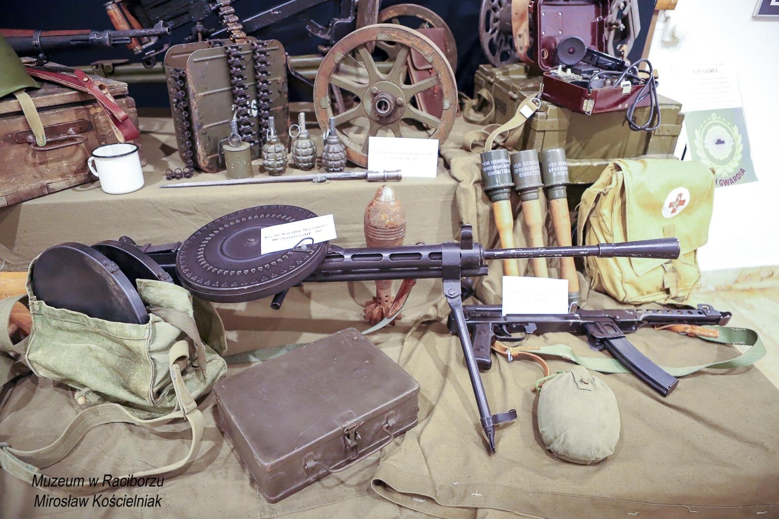 Zdjęcie w galerii na portalu naszraciborz.pl: Racibórz 1945. Konferencja i wystawa upamiętniły dramatyczne wydarzenia sprzed 80 lat [FOTO i WIDEO] wiadomości z regionu