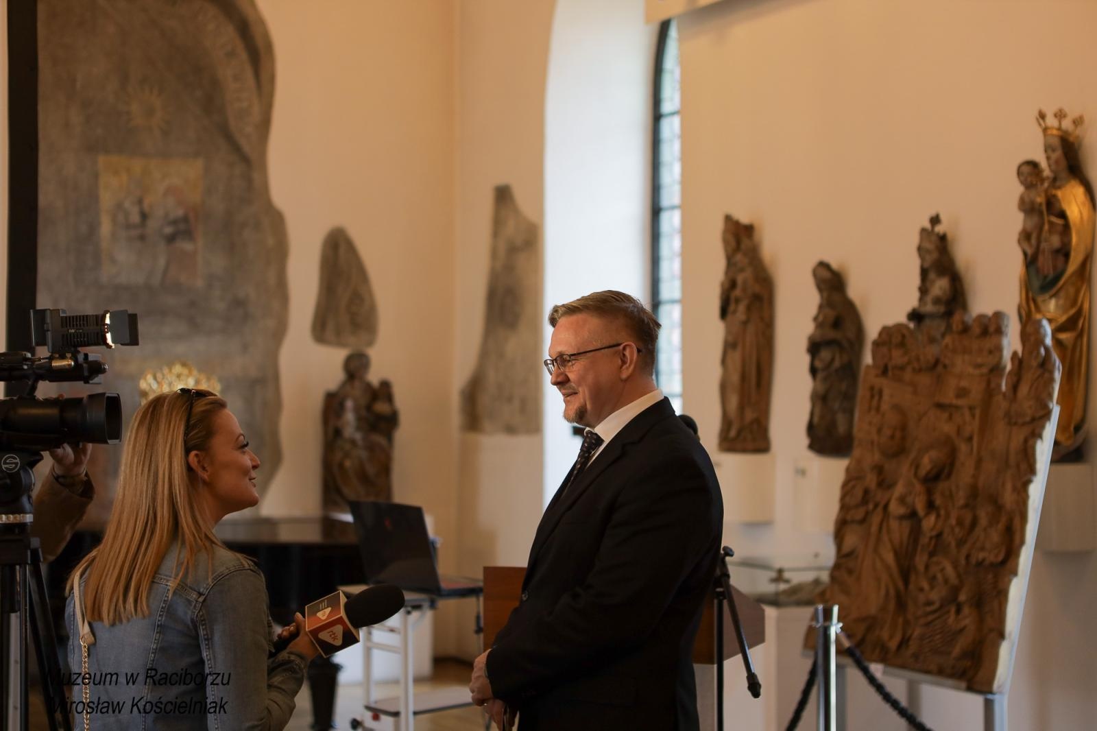 Zdjęcie w galerii na portalu naszraciborz.pl: Racibórz 1945. Konferencja i wystawa upamiętniły dramatyczne wydarzenia sprzed 80 lat [FOTO i WIDEO] wiadomości z regionu