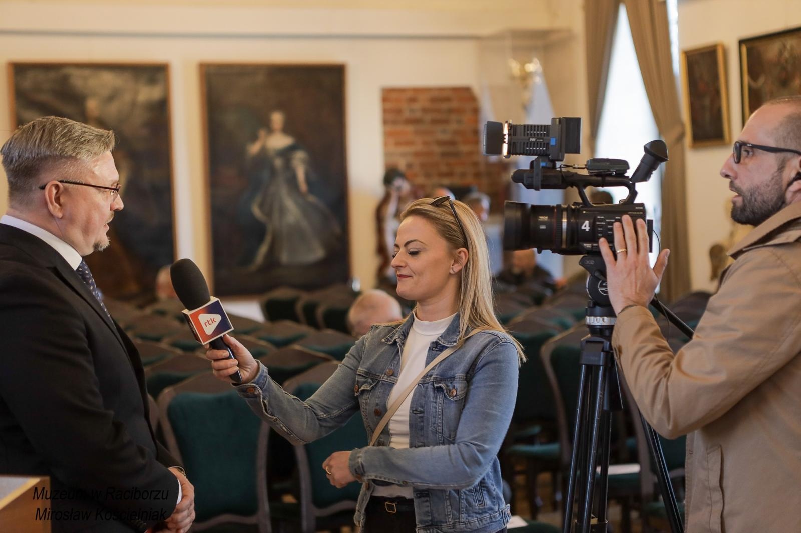 Zdjęcie w galerii na portalu naszraciborz.pl: Racibórz 1945. Konferencja i wystawa upamiętniły dramatyczne wydarzenia sprzed 80 lat [FOTO i WIDEO] wiadomości z regionu