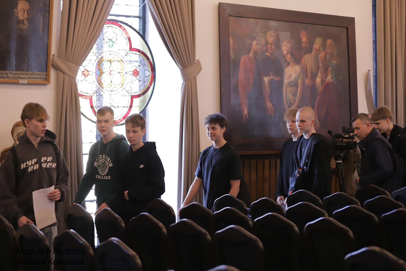 Zdjęcie w galerii na portalu naszraciborz.pl: Racibórz 1945. Konferencja i wystawa upamiętniły dramatyczne wydarzenia sprzed 80 lat [FOTO i WIDEO] wiadomości z regionu