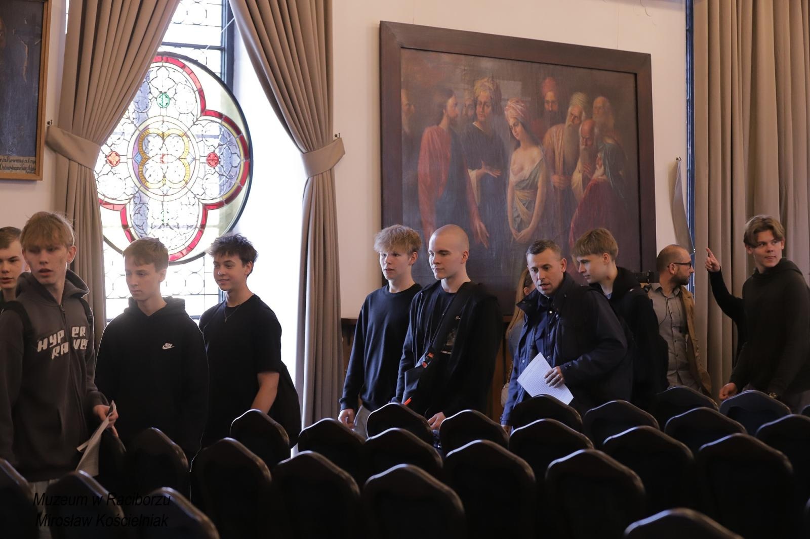 Zdjęcie w galerii na portalu naszraciborz.pl: Racibórz 1945. Konferencja i wystawa upamiętniły dramatyczne wydarzenia sprzed 80 lat [FOTO i WIDEO] wiadomości z regionu