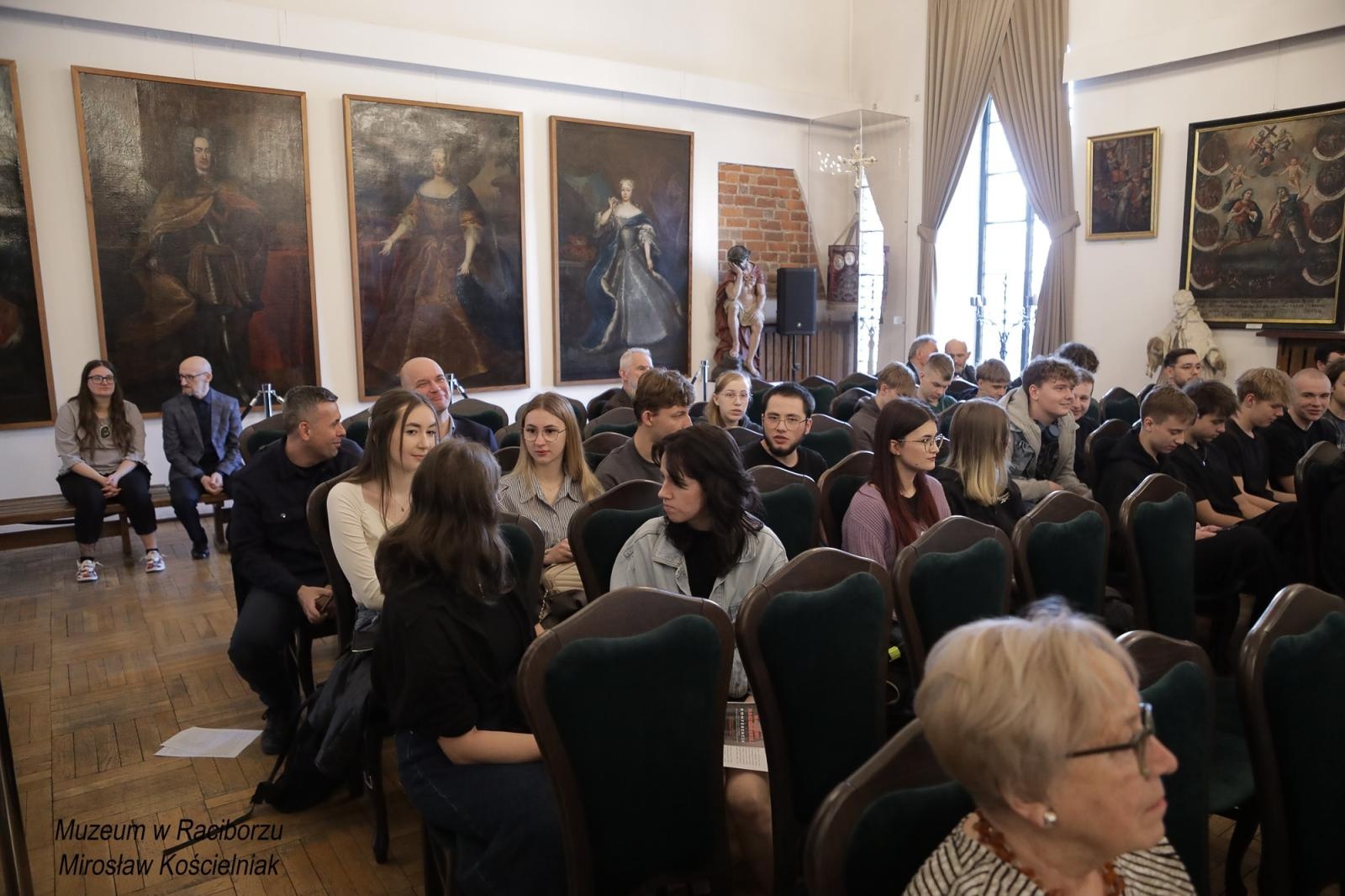 Zdjęcie w galerii na portalu naszraciborz.pl: Racibórz 1945. Konferencja i wystawa upamiętniły dramatyczne wydarzenia sprzed 80 lat [FOTO i WIDEO] wiadomości z regionu