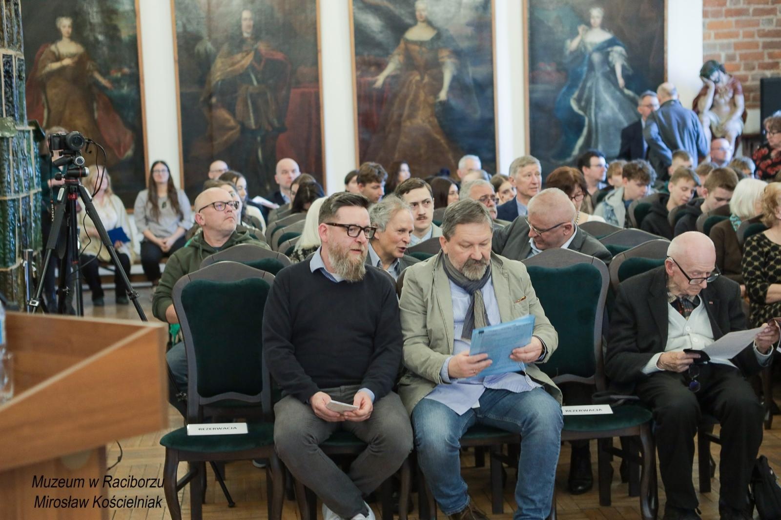 Zdjęcie w galerii na portalu naszraciborz.pl: Racibórz 1945. Konferencja i wystawa upamiętniły dramatyczne wydarzenia sprzed 80 lat [FOTO i WIDEO] wiadomości z regionu