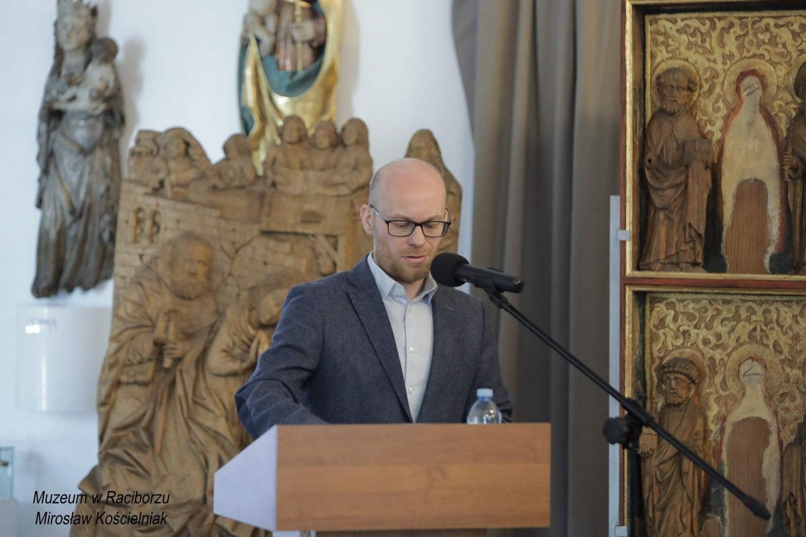 Zdjęcie w galerii na portalu naszraciborz.pl: Racibórz 1945. Konferencja i wystawa upamiętniły dramatyczne wydarzenia sprzed 80 lat [FOTO i WIDEO] wiadomości z regionu