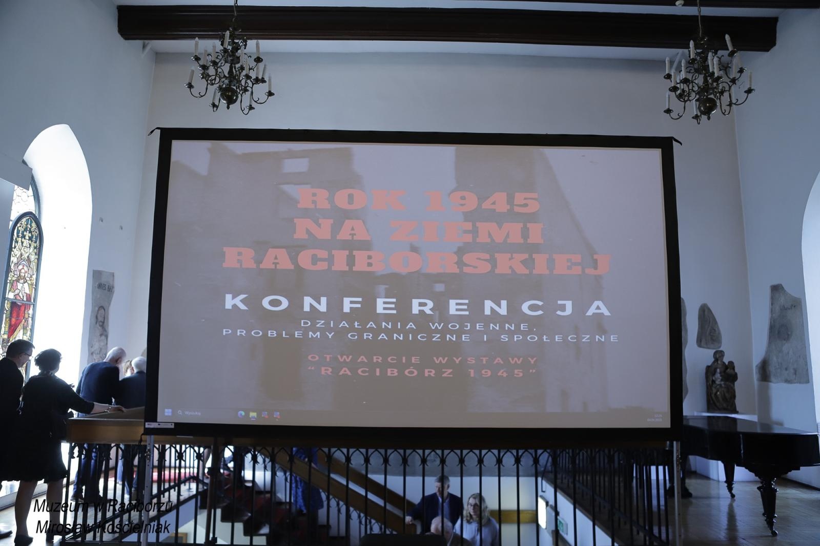 Zdjęcie w galerii na portalu naszraciborz.pl: Racibórz 1945. Konferencja i wystawa upamiętniły dramatyczne wydarzenia sprzed 80 lat [FOTO i WIDEO] wiadomości z regionu