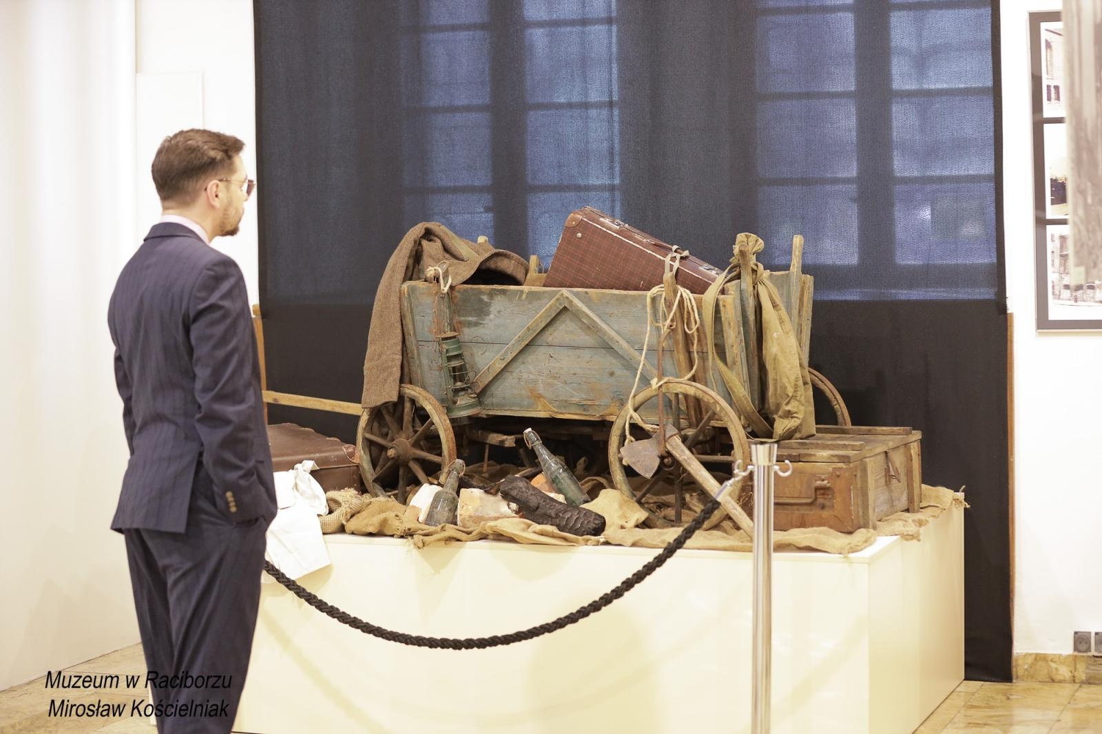 Zdjęcie w galerii na portalu naszraciborz.pl: Racibórz 1945. Konferencja i wystawa upamiętniły dramatyczne wydarzenia sprzed 80 lat [FOTO i WIDEO] wiadomości z regionu