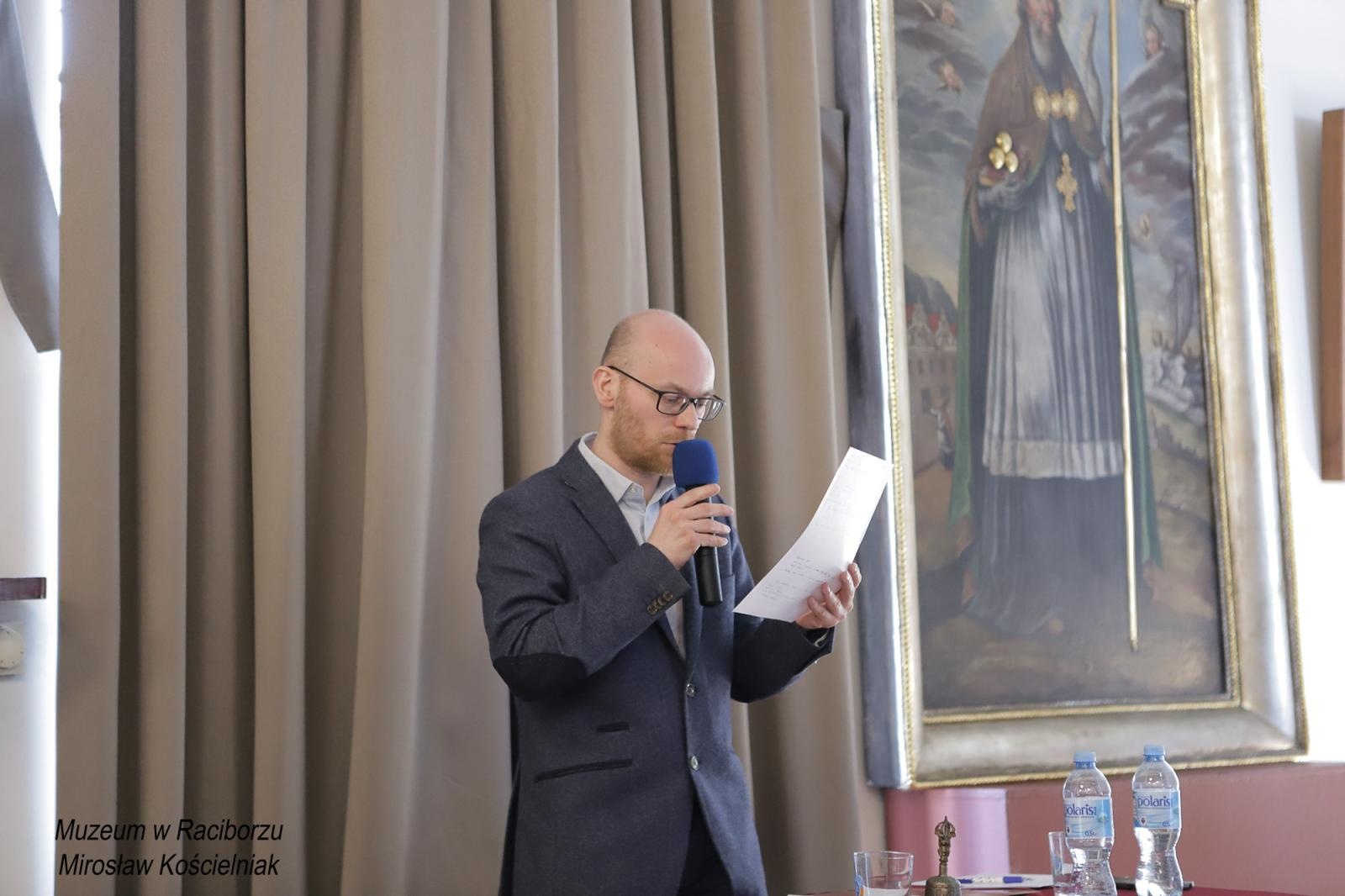 Zdjęcie w galerii na portalu naszraciborz.pl: Racibórz 1945. Konferencja i wystawa upamiętniły dramatyczne wydarzenia sprzed 80 lat [FOTO i WIDEO] wiadomości z regionu