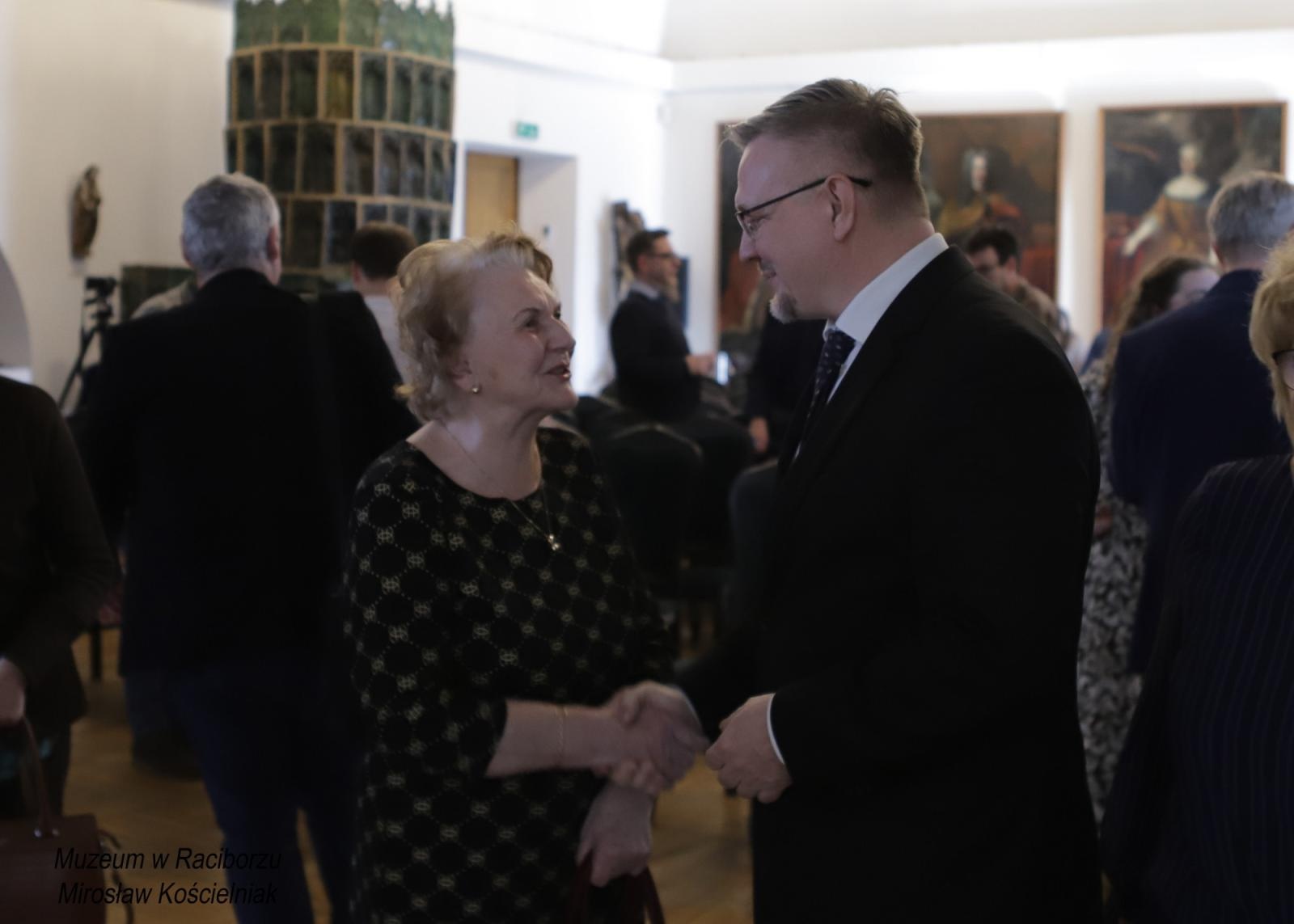 Zdjęcie w galerii na portalu naszraciborz.pl: Racibórz 1945. Konferencja i wystawa upamiętniły dramatyczne wydarzenia sprzed 80 lat [FOTO i WIDEO] wiadomości z regionu