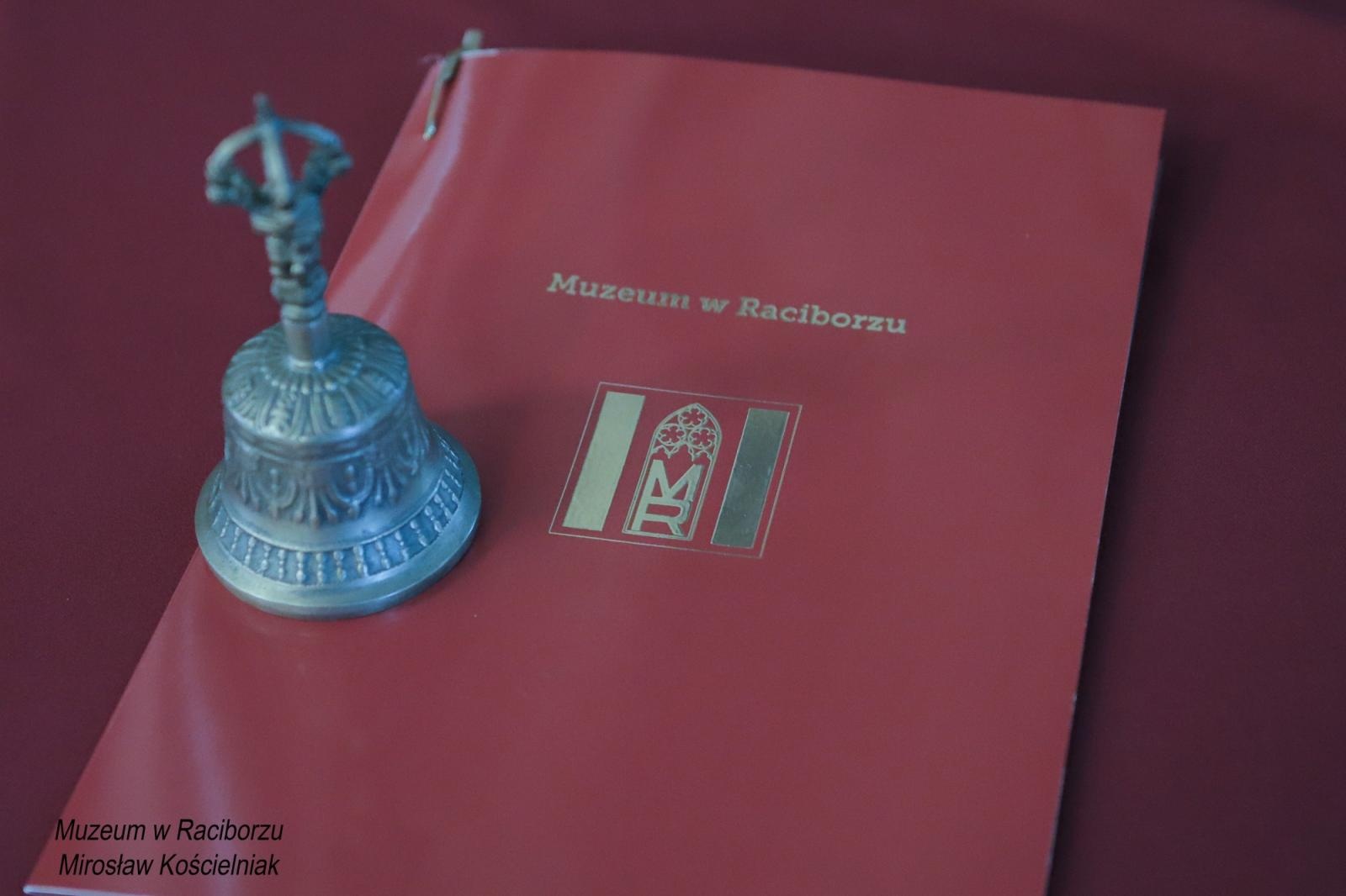 Zdjęcie w galerii na portalu naszraciborz.pl: Racibórz 1945. Konferencja i wystawa upamiętniły dramatyczne wydarzenia sprzed 80 lat [FOTO i WIDEO] wiadomości z regionu