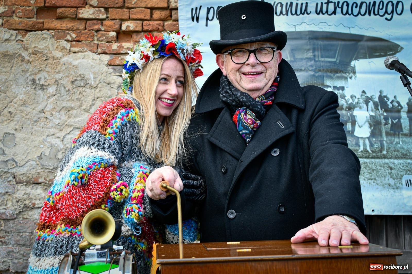 Zdjęcie w galerii na portalu naszraciborz.pl: Jarmark rozmaitości w Sławikowie przyciąga tłumy [FOTO i WIDEO] wiadomości z regionu