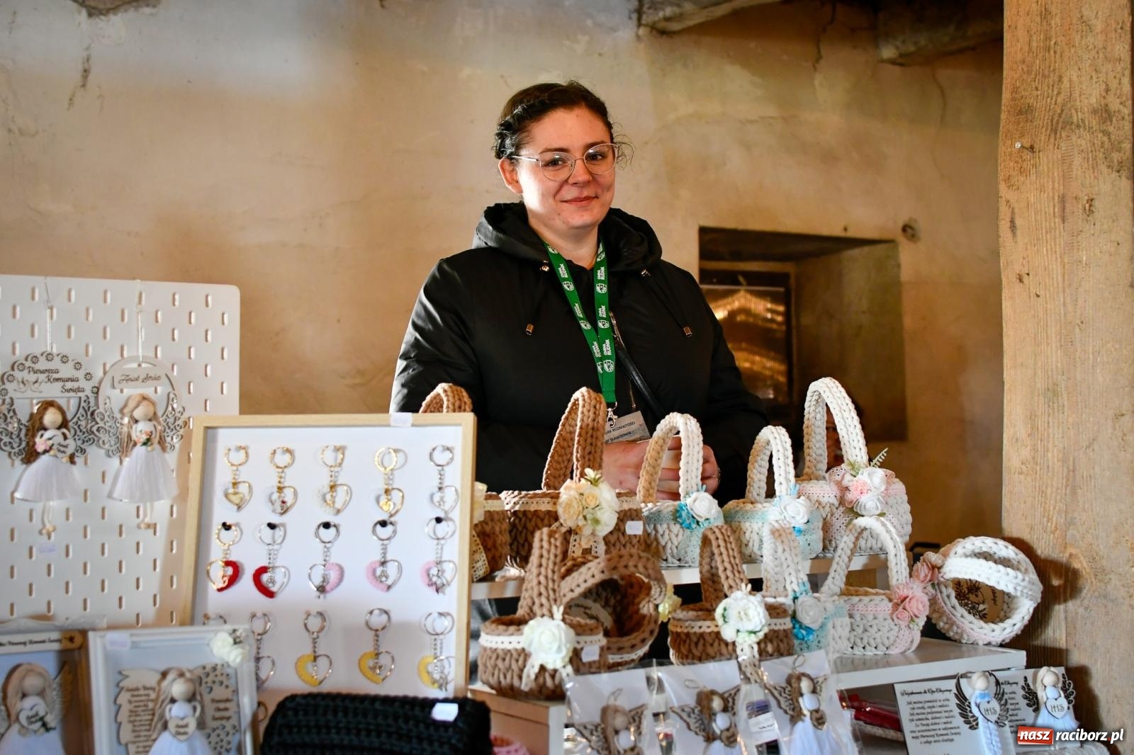 Zdjęcie w galerii na portalu naszraciborz.pl: Jarmark rozmaitości w Sławikowie przyciąga tłumy [FOTO i WIDEO] wiadomości z regionu