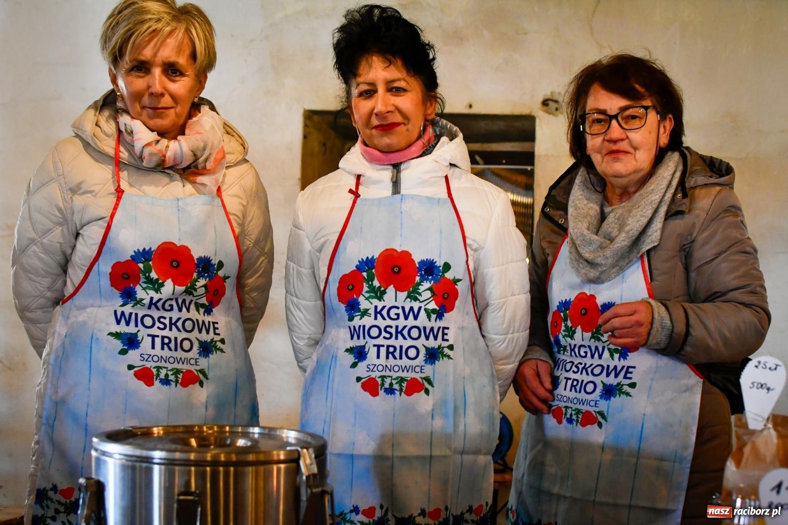 Zdjęcie w galerii na portalu naszraciborz.pl: Jarmark rozmaitości w Sławikowie przyciąga tłumy [FOTO i WIDEO] wiadomości z regionu