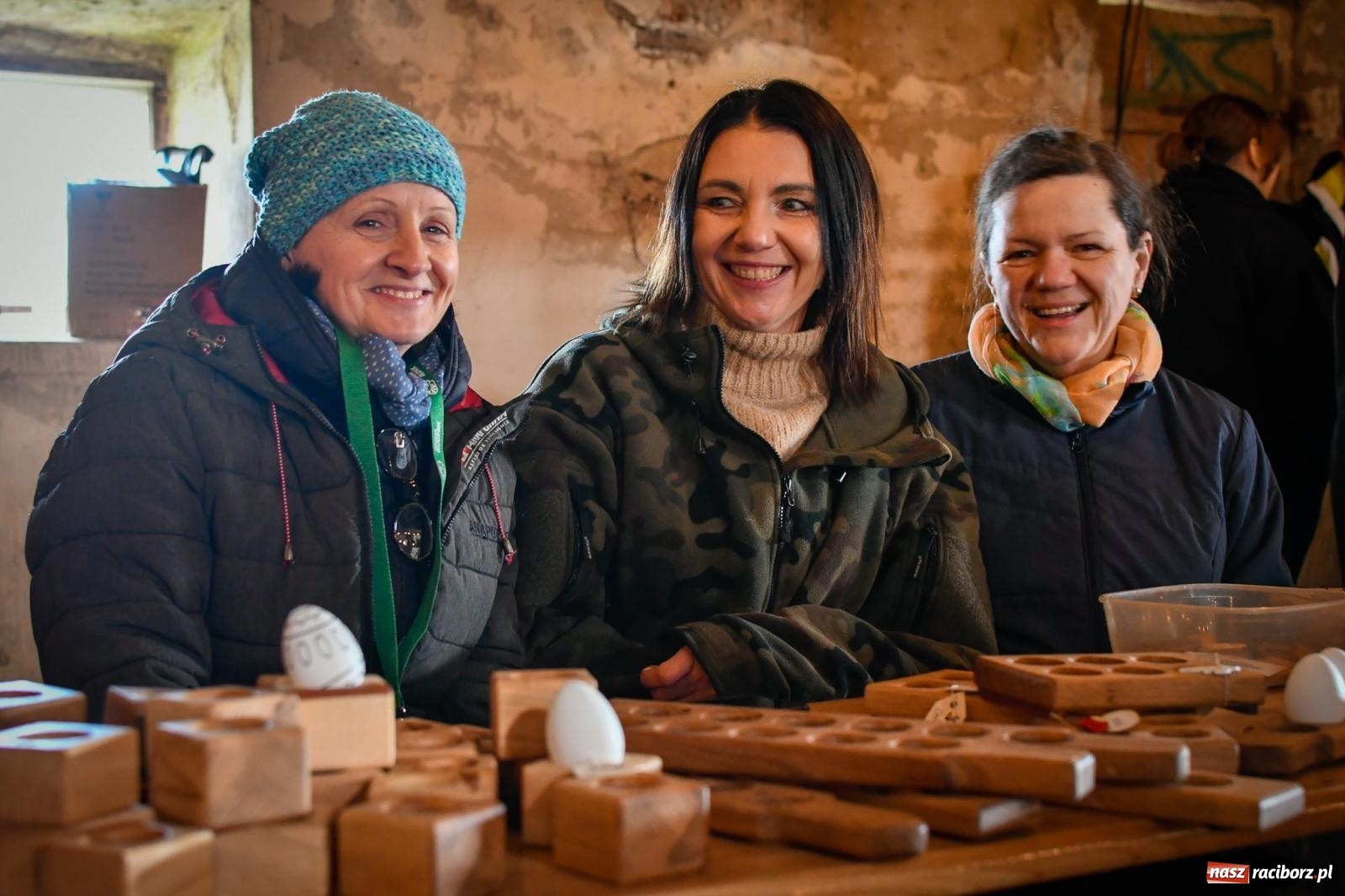 Zdjęcie w galerii na portalu naszraciborz.pl: Jarmark rozmaitości w Sławikowie przyciąga tłumy [FOTO i WIDEO] wiadomości z regionu